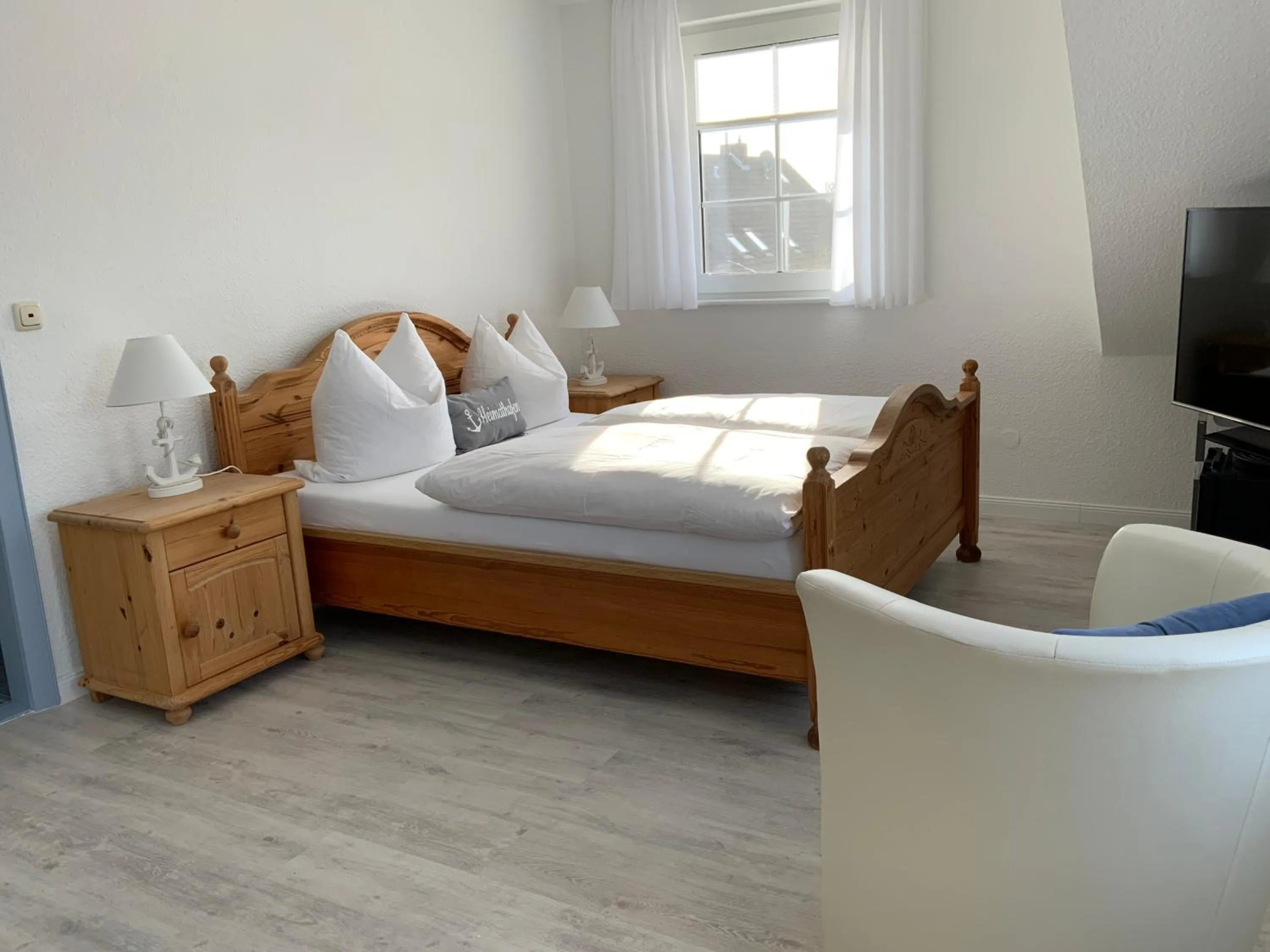 Bedroom, Bed in Landhaus-Altebrücke