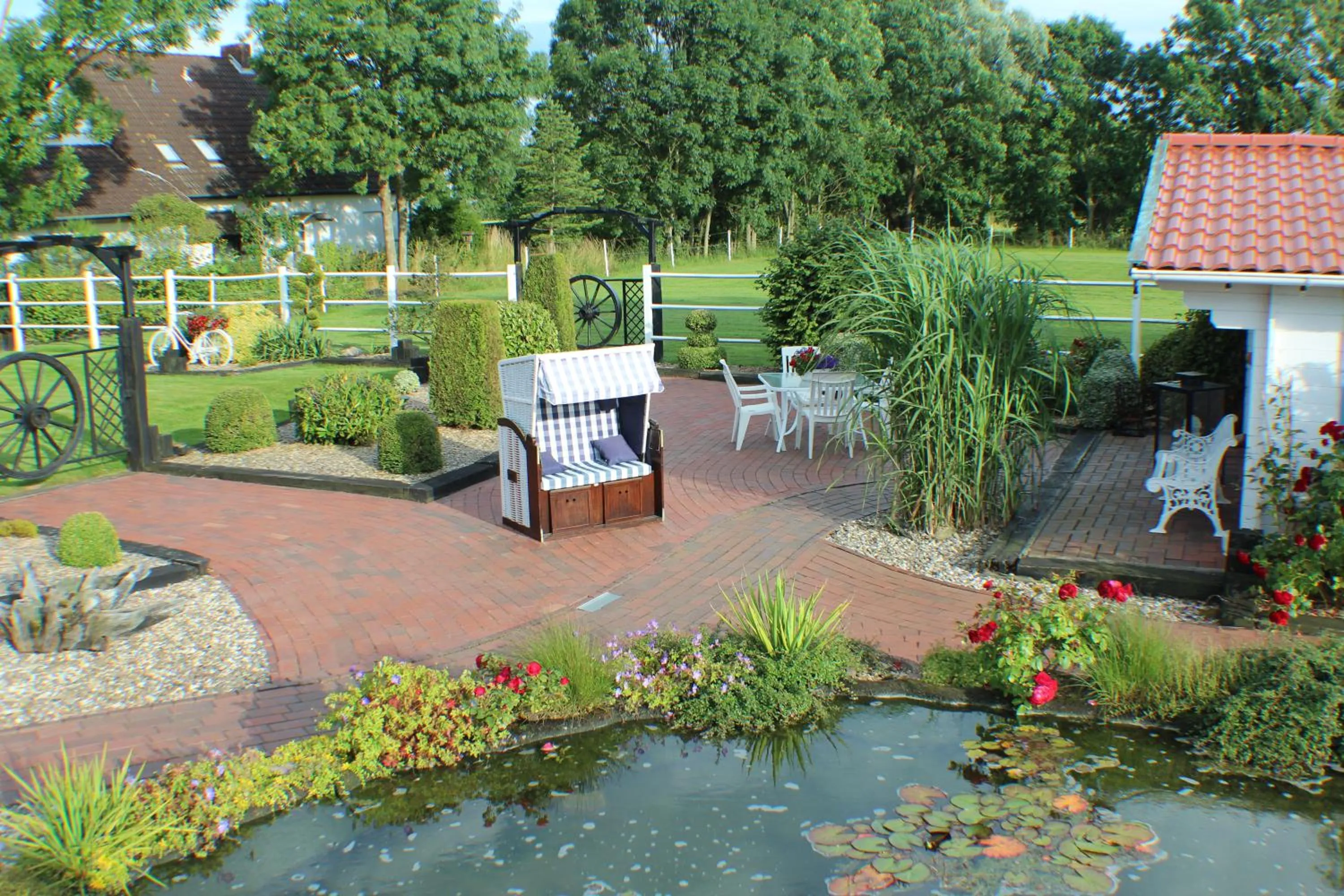 Garden view in Landhaus-Altebrücke
