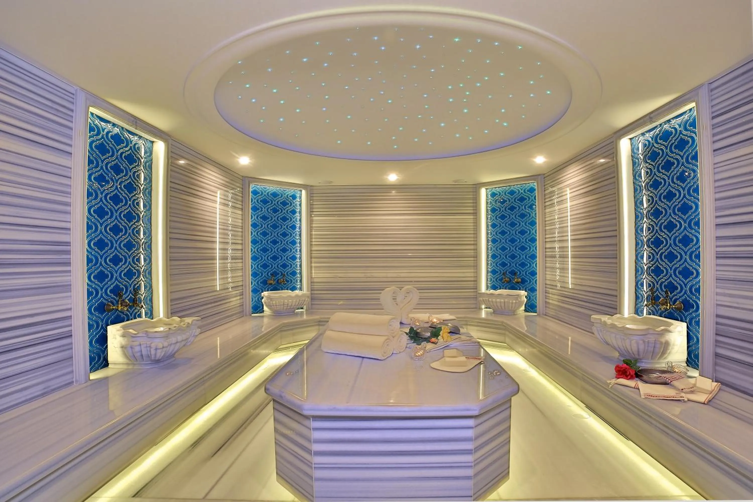 Public Bath in Oran Hotel