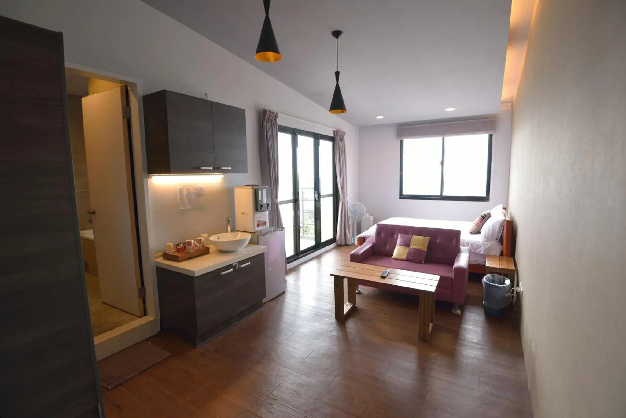 Double Room with Balcony and Sea View in Blue Sky B&B Double Room with Balcony and Sea View in Blue Sky B&B