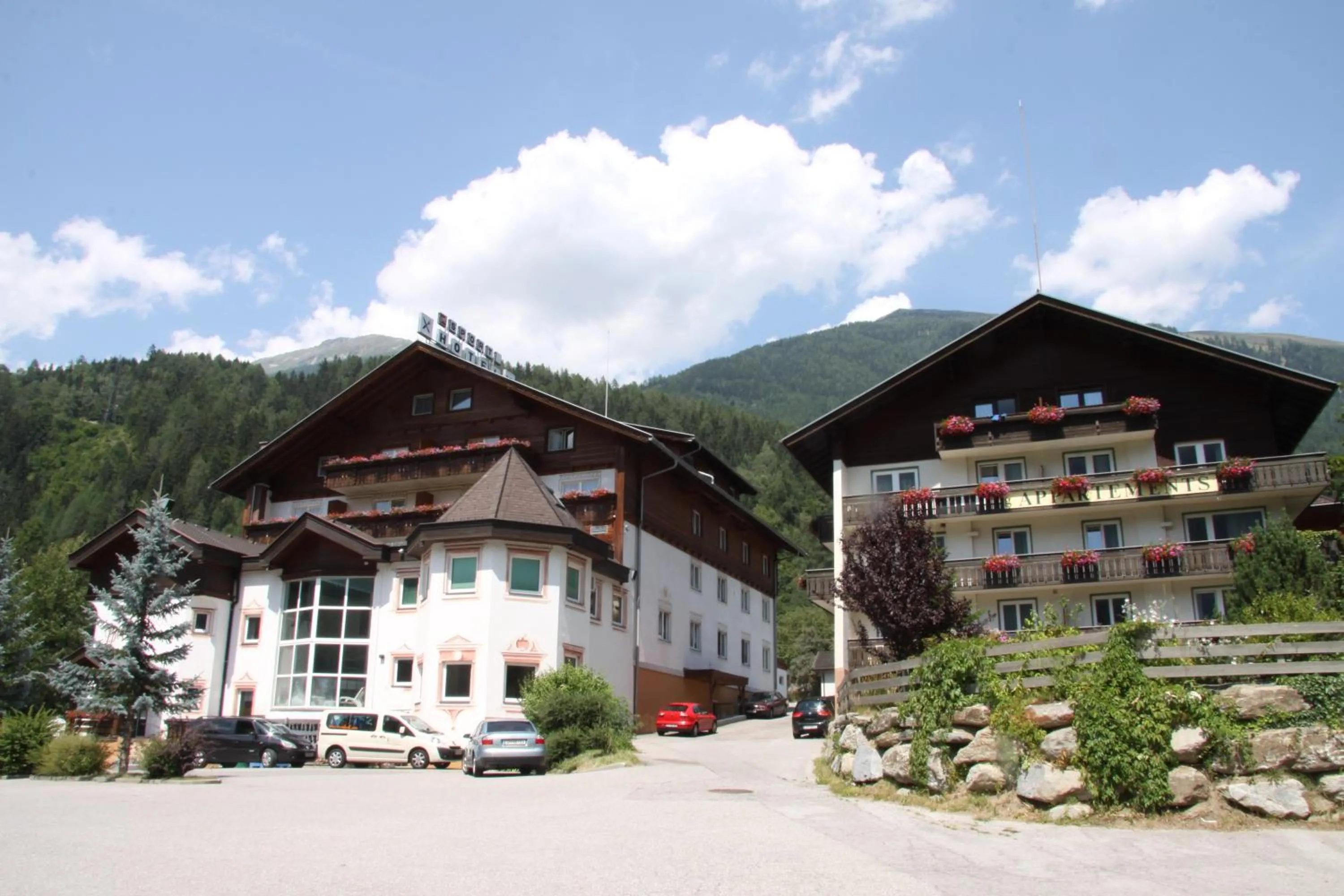 Property building in Appartementhaus Sporthotel Mölltal