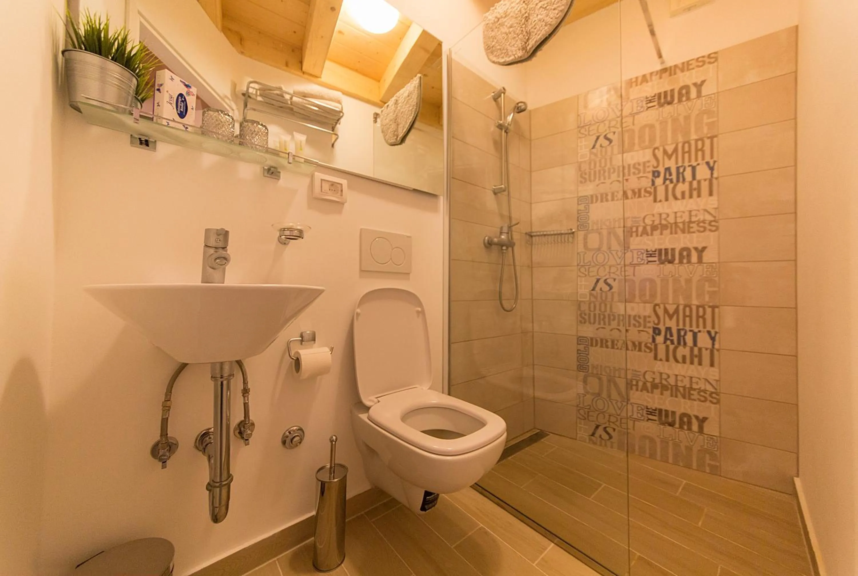 Shower in Apartments Casa Vecchia