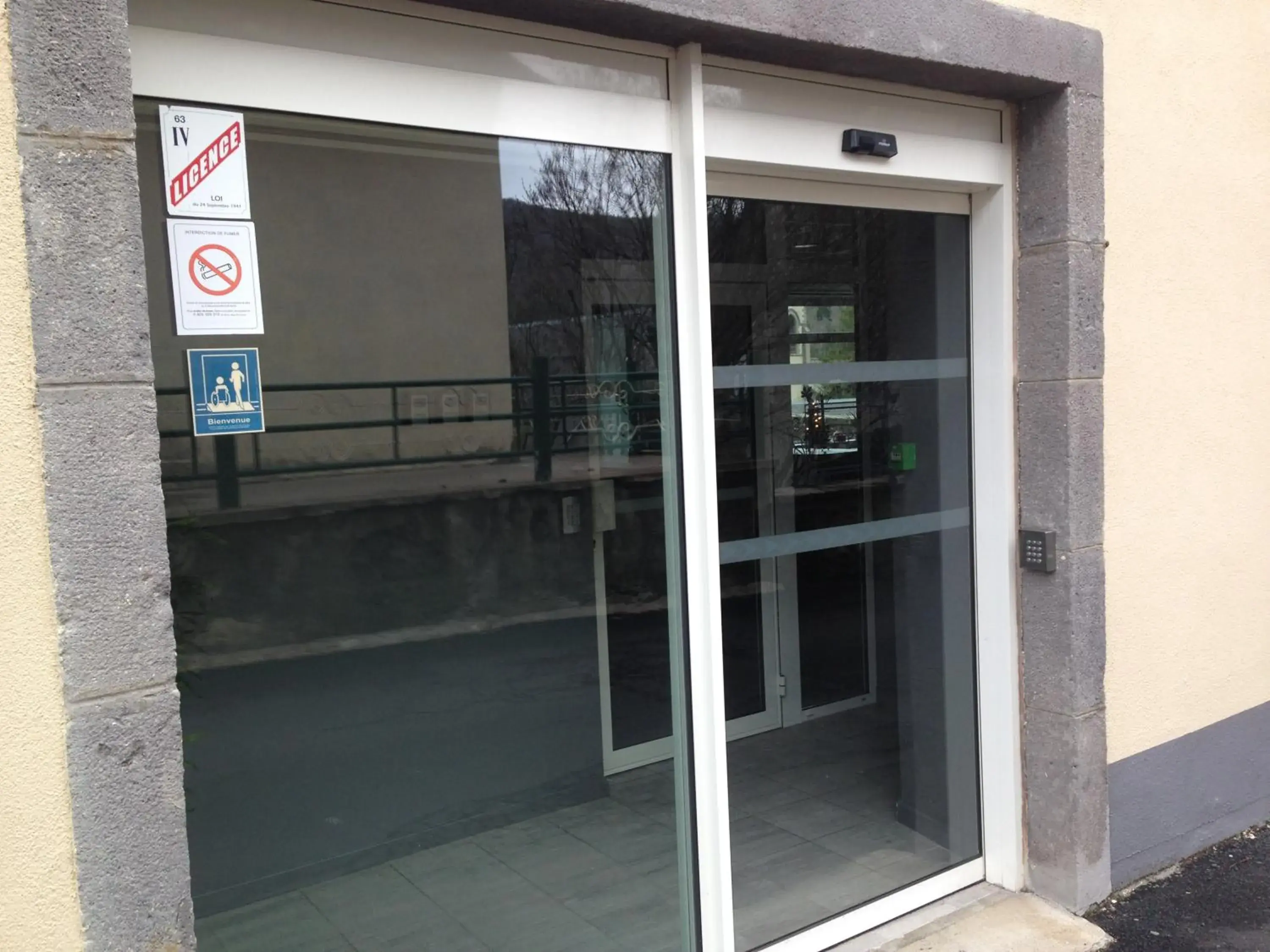 Facade/entrance in Logis Hôtel de Paris Facade/entrance in Logis Hôtel de Paris