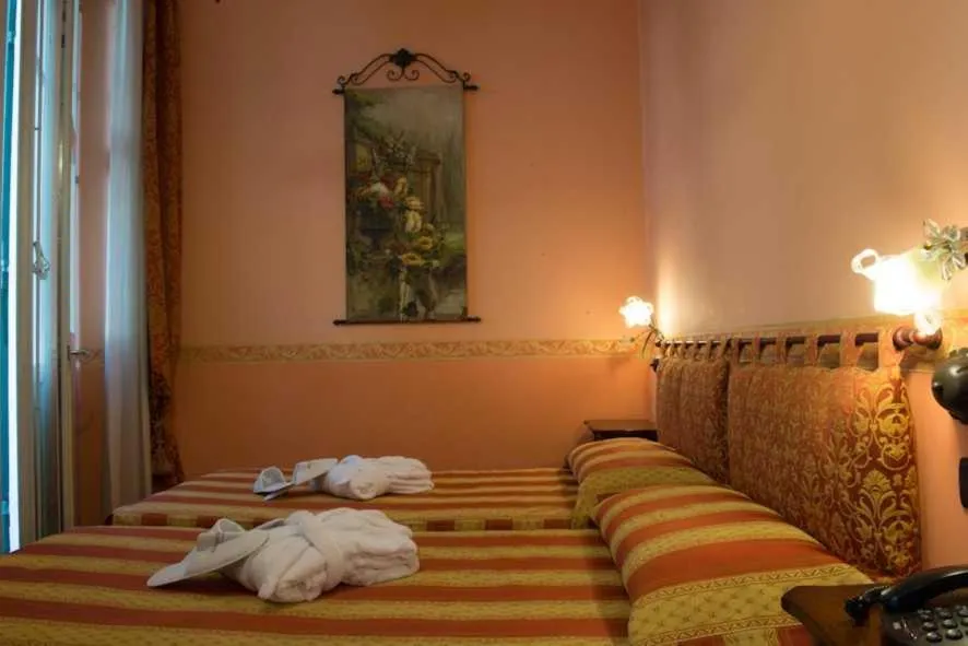 Bed in Hotel Belle Epoque