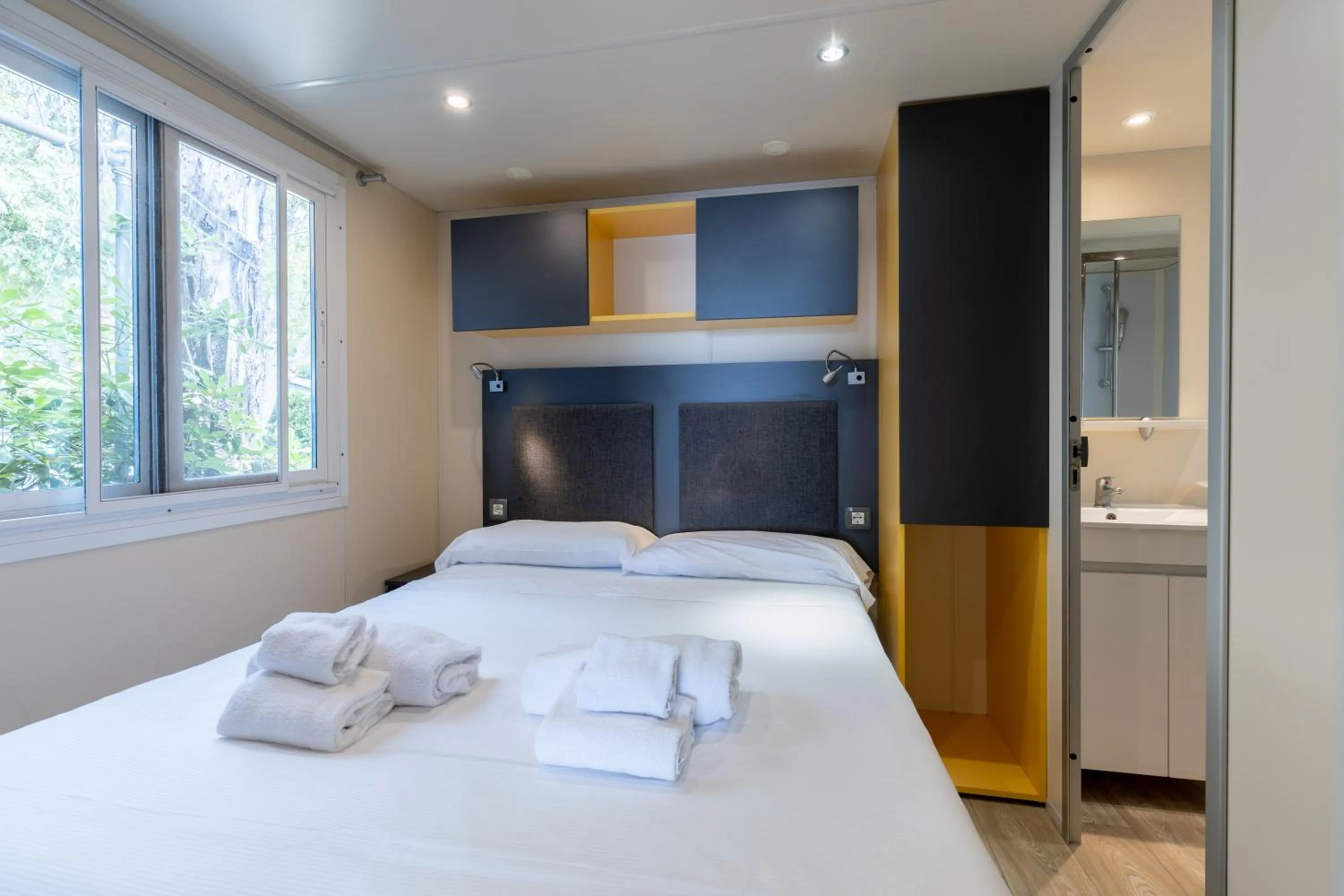 Bedroom, Bed in Villaggio Miramare