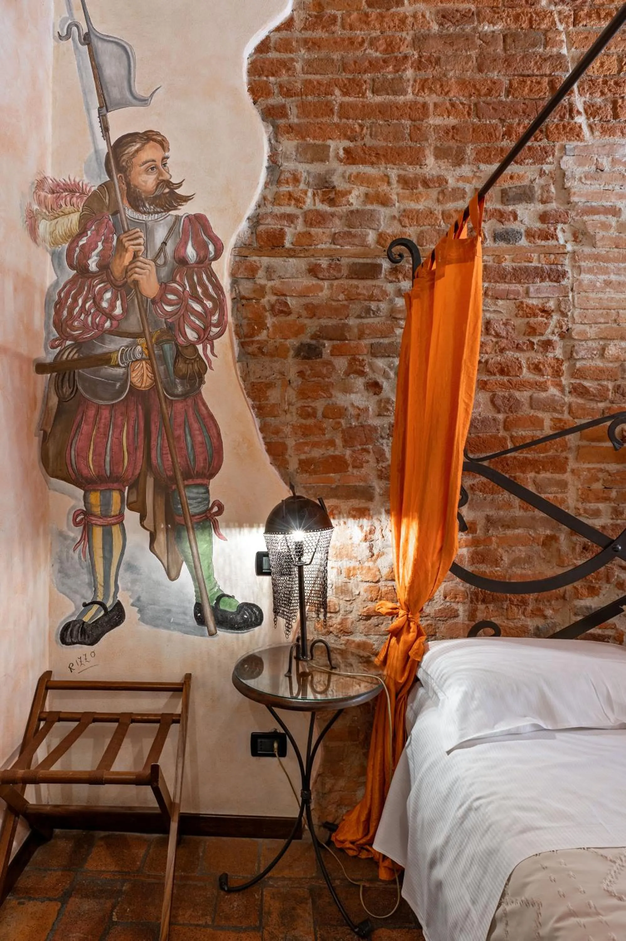 Bed in Antica Corte dei Principi Charming Rooms