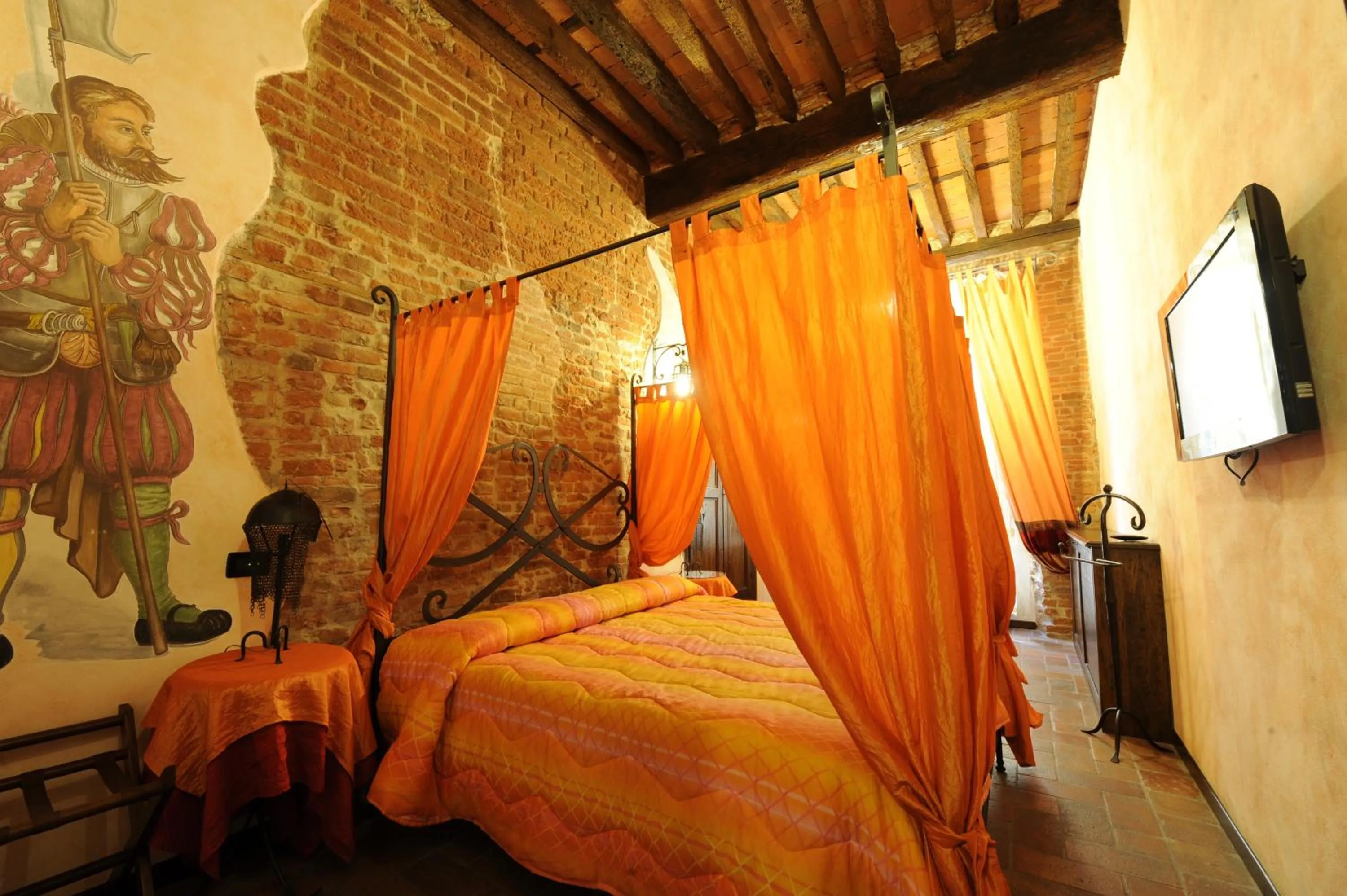 Photo of the whole room, Bed in Antica Corte dei Principi Charming Rooms