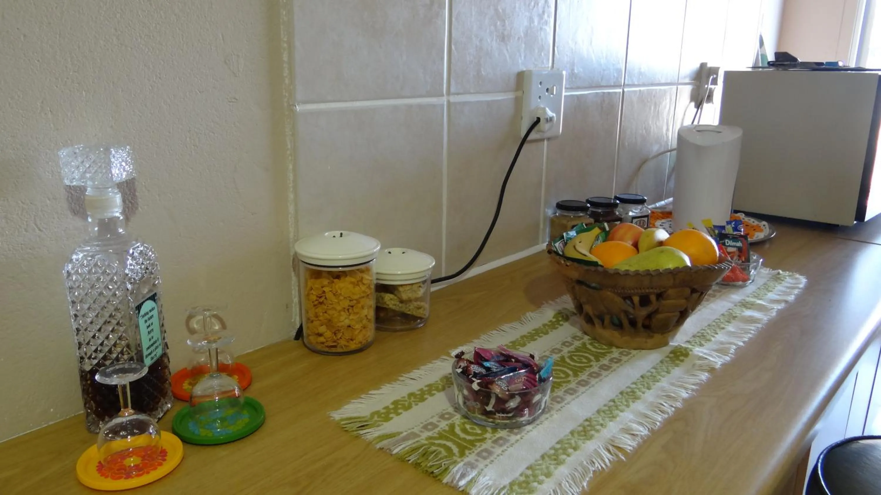 Food and drinks in In Between Home