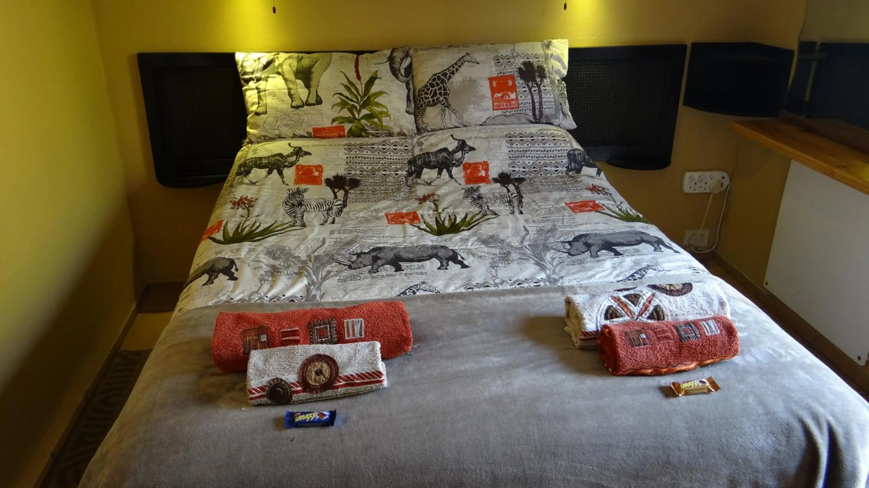 Photo of the whole room in In Between Home
