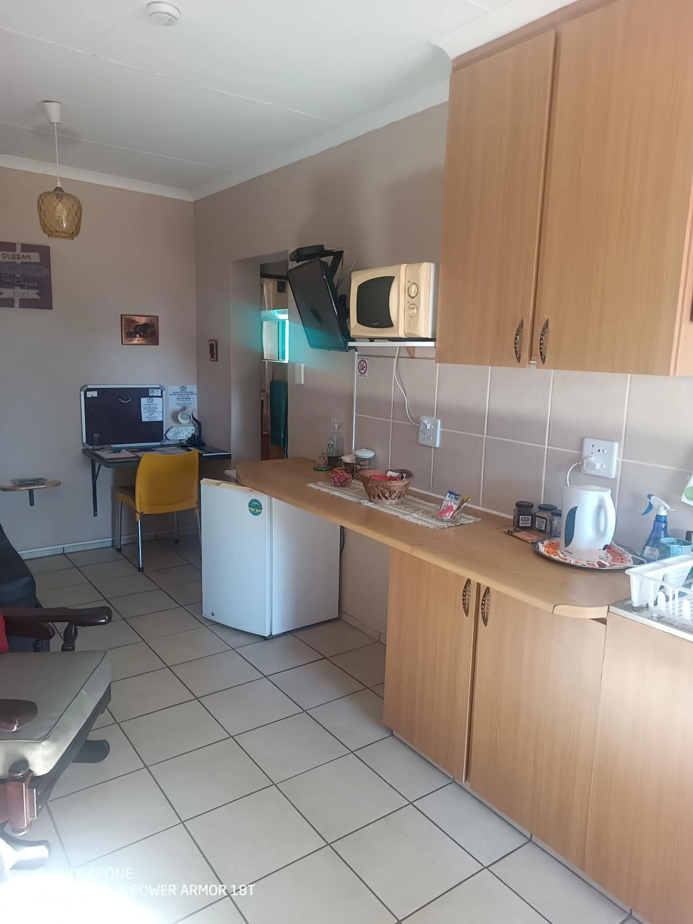 Kitchen or kitchenette in In Between Home