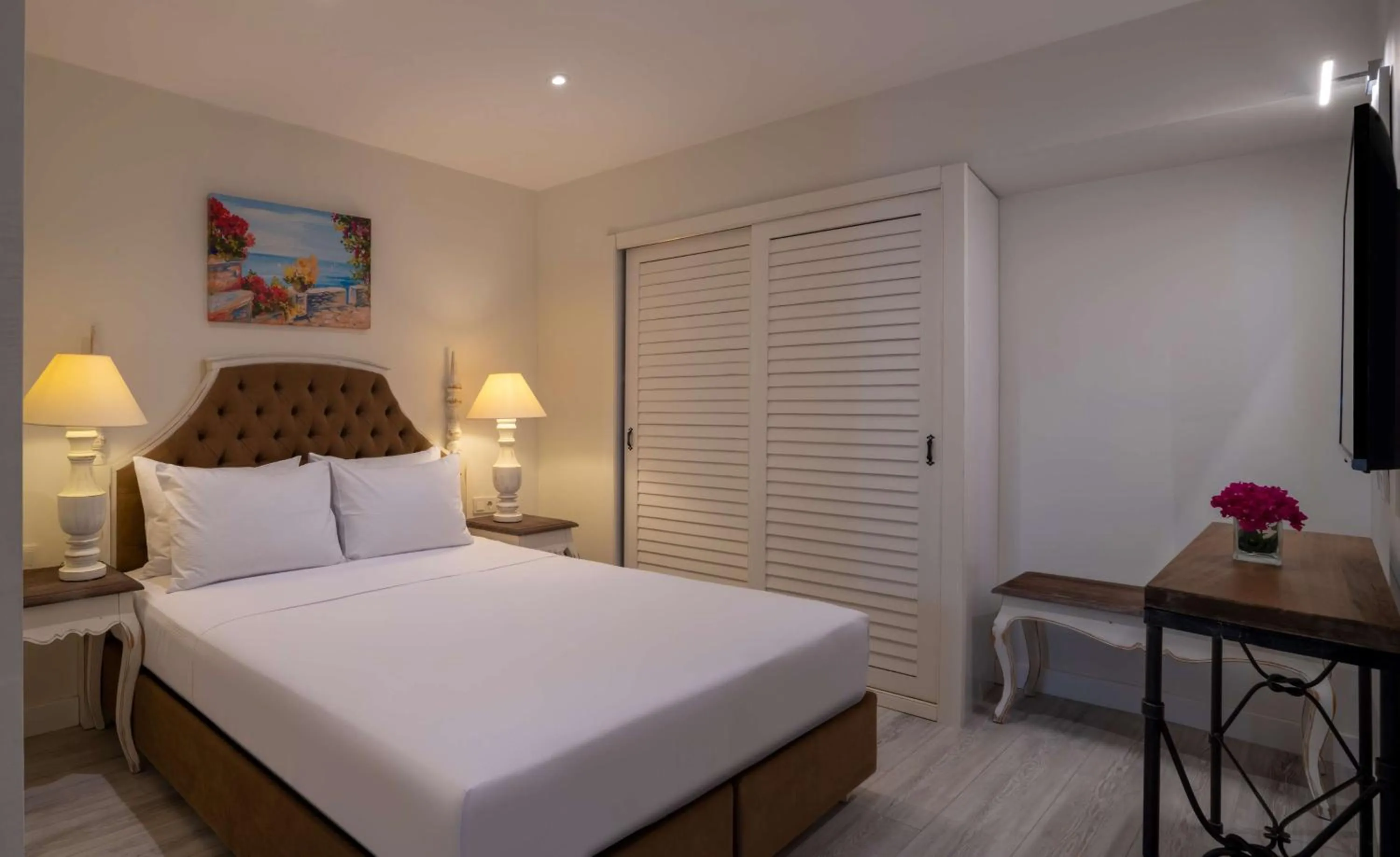 Bed in DoubleTree by Hilton Bodrum Marina Vista
