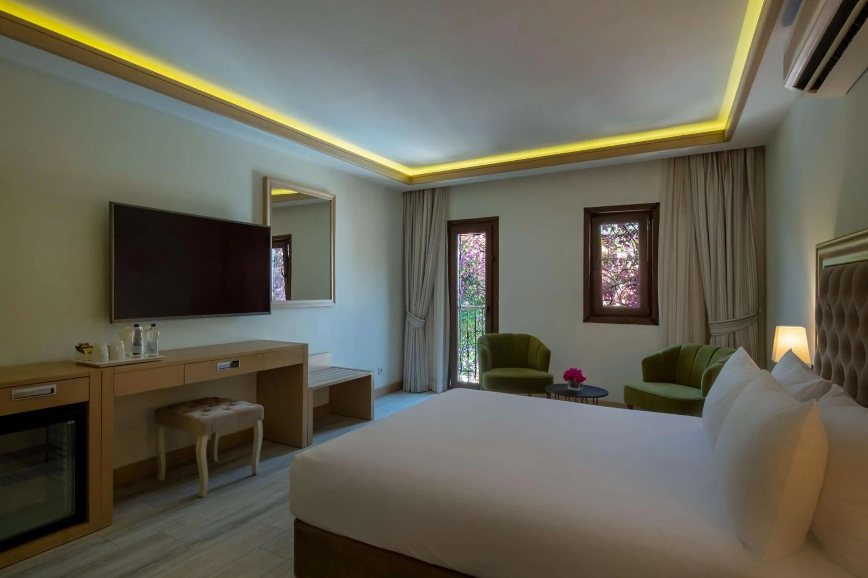Bed in DoubleTree by Hilton Bodrum Marina Vista