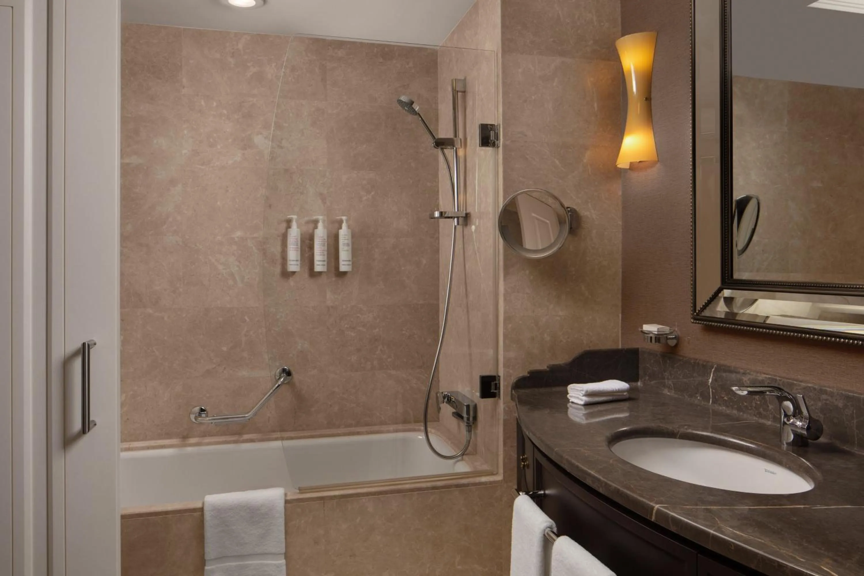 Bathroom in Istanbul Marriott Hotel Pendik