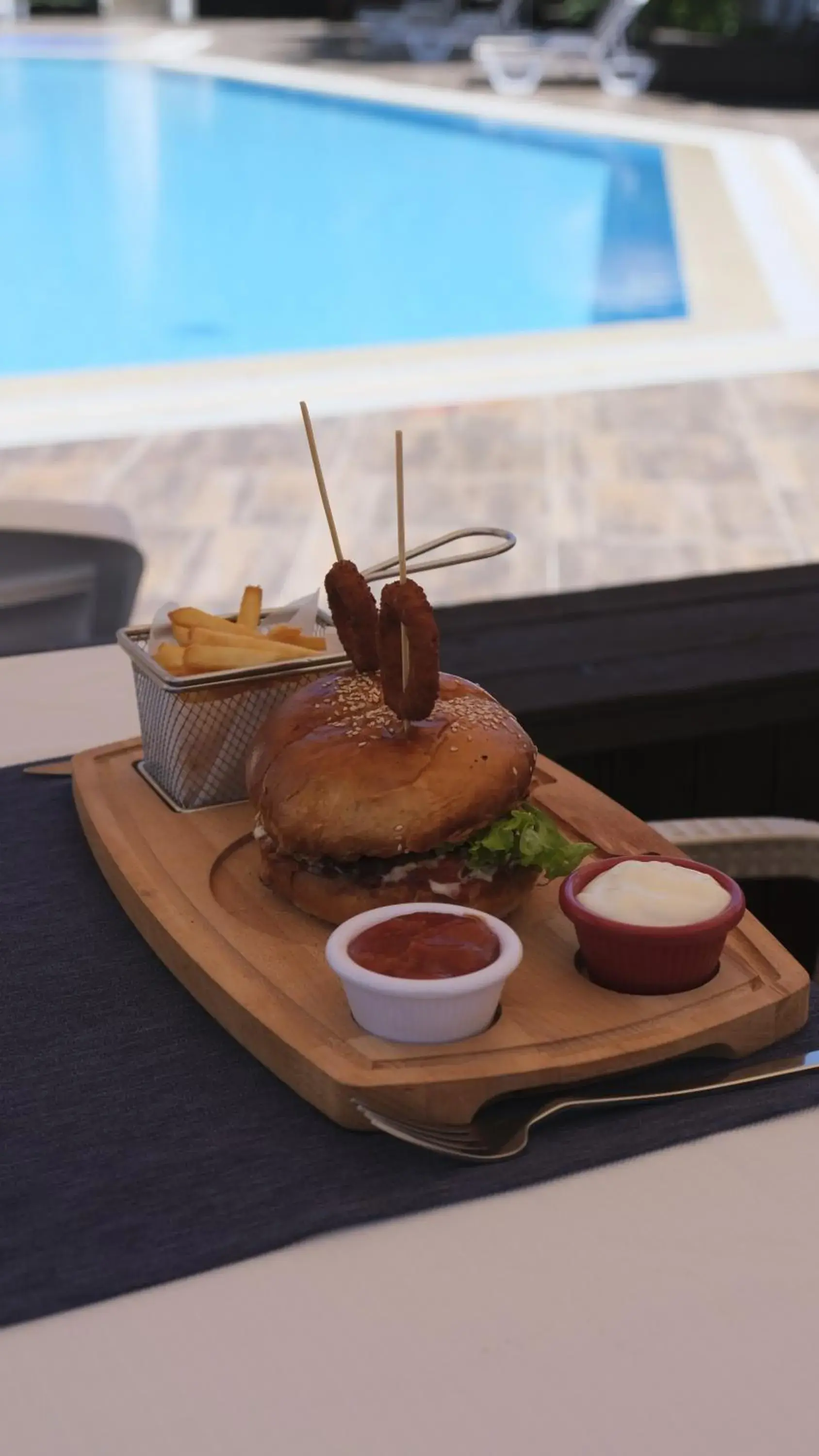 Restaurant/places to eat in Flora Hotel Restaurant/places to eat in Flora Hotel