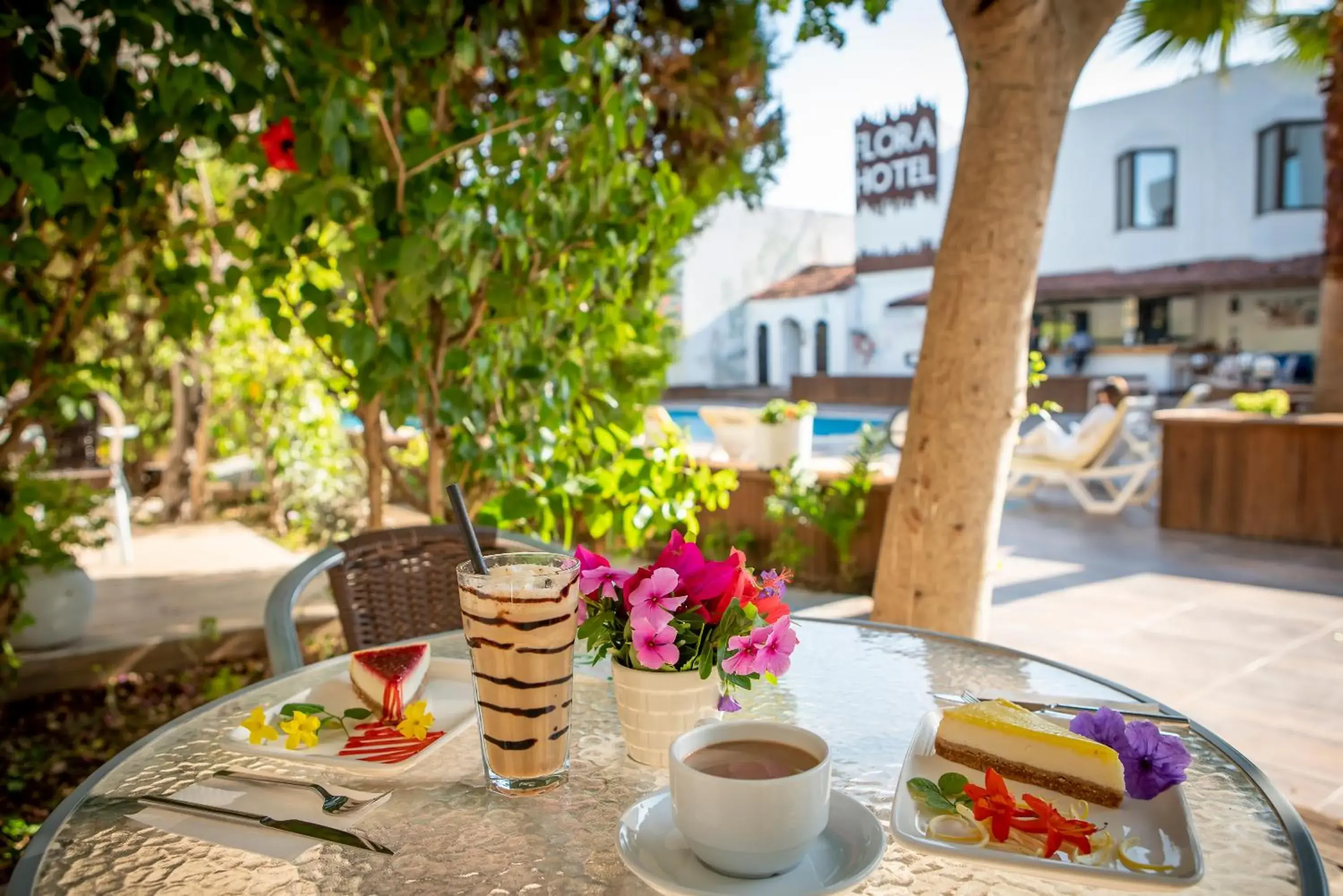 Restaurant/places to eat in Flora Hotel Restaurant/places to eat in Flora Hotel