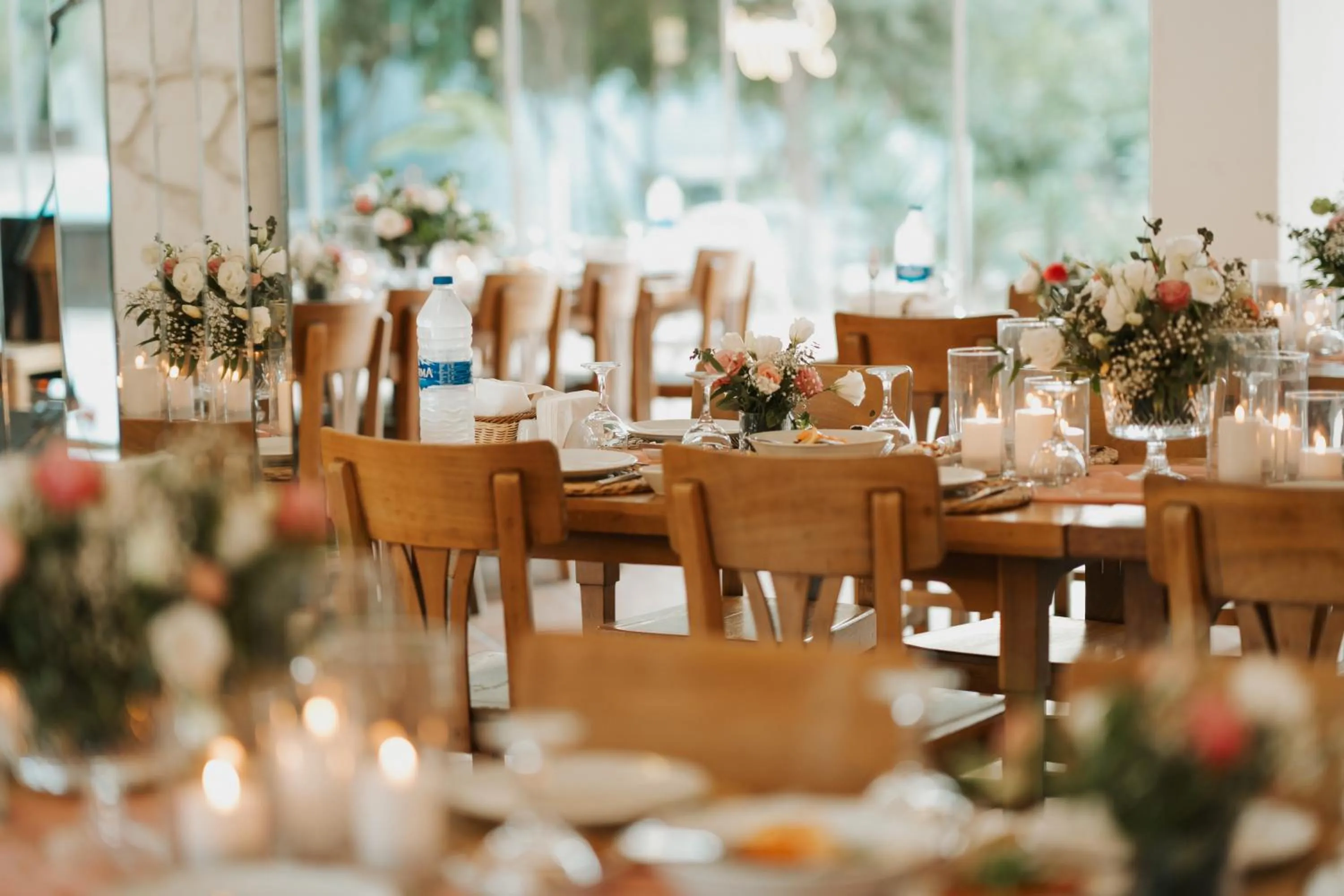 Restaurant/places to eat in Flora Hotel