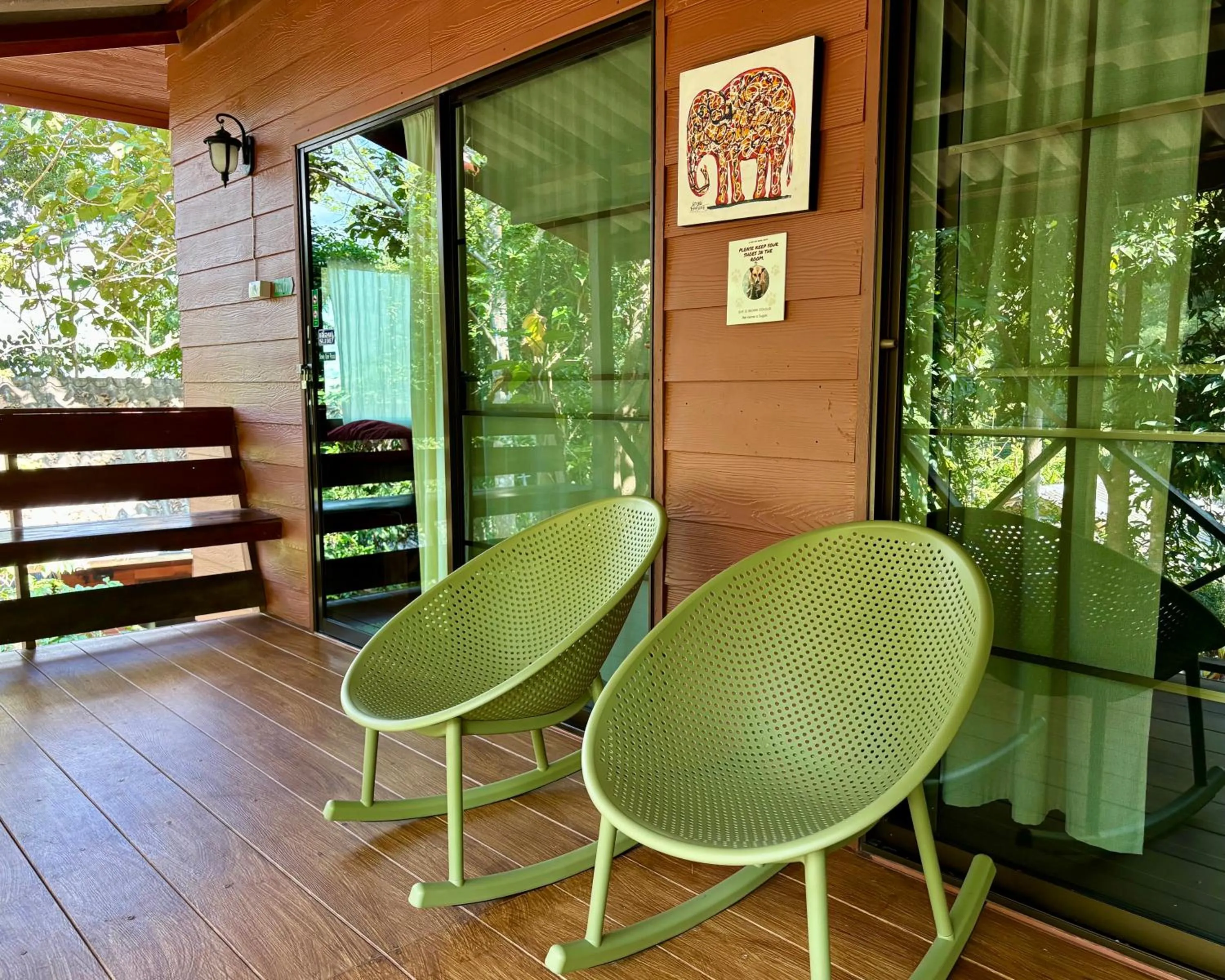 Balcony/Terrace in Maewin Guesthouse and Resort