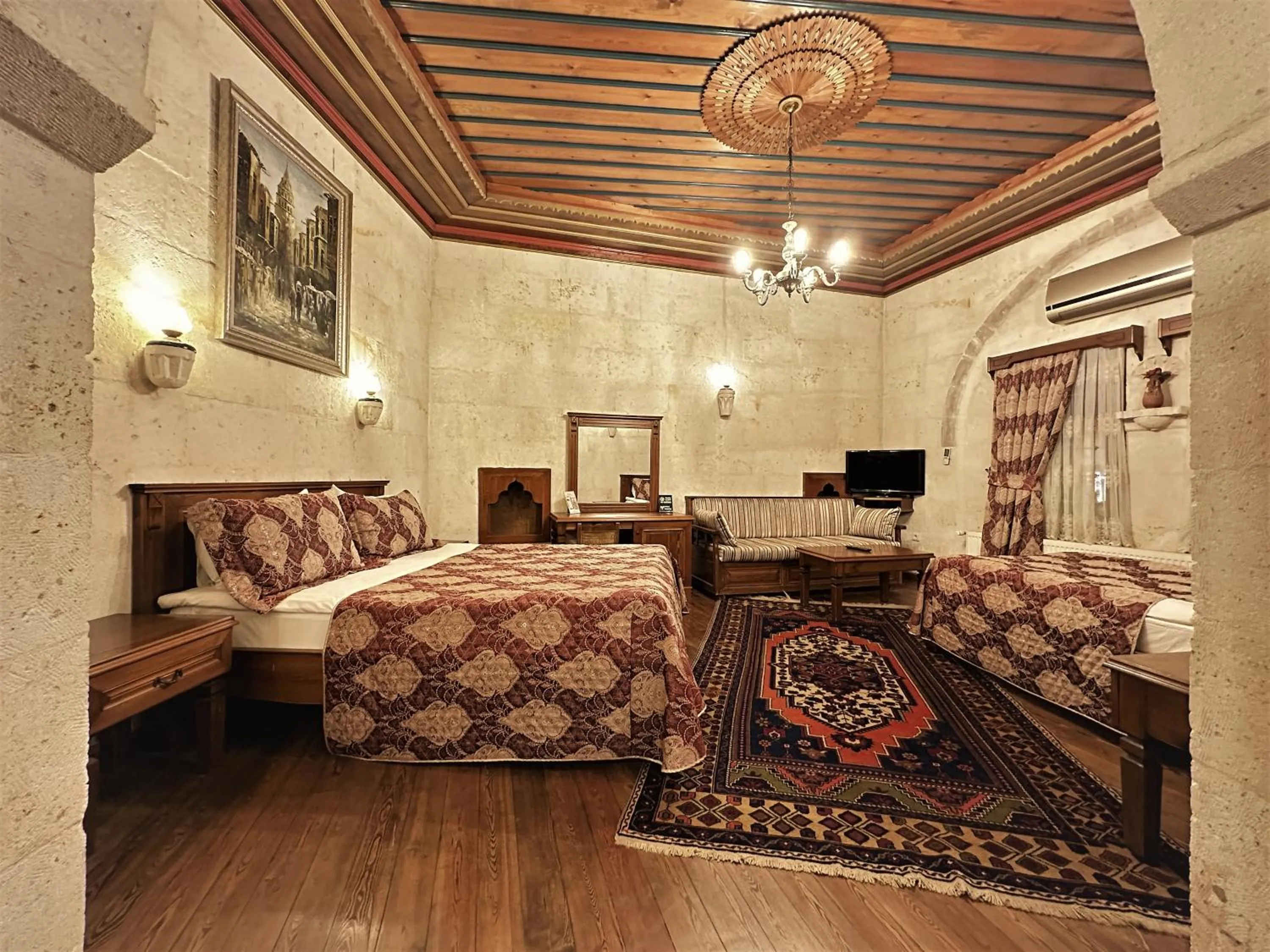 Massage, Bed in Stone House Cave Hotel