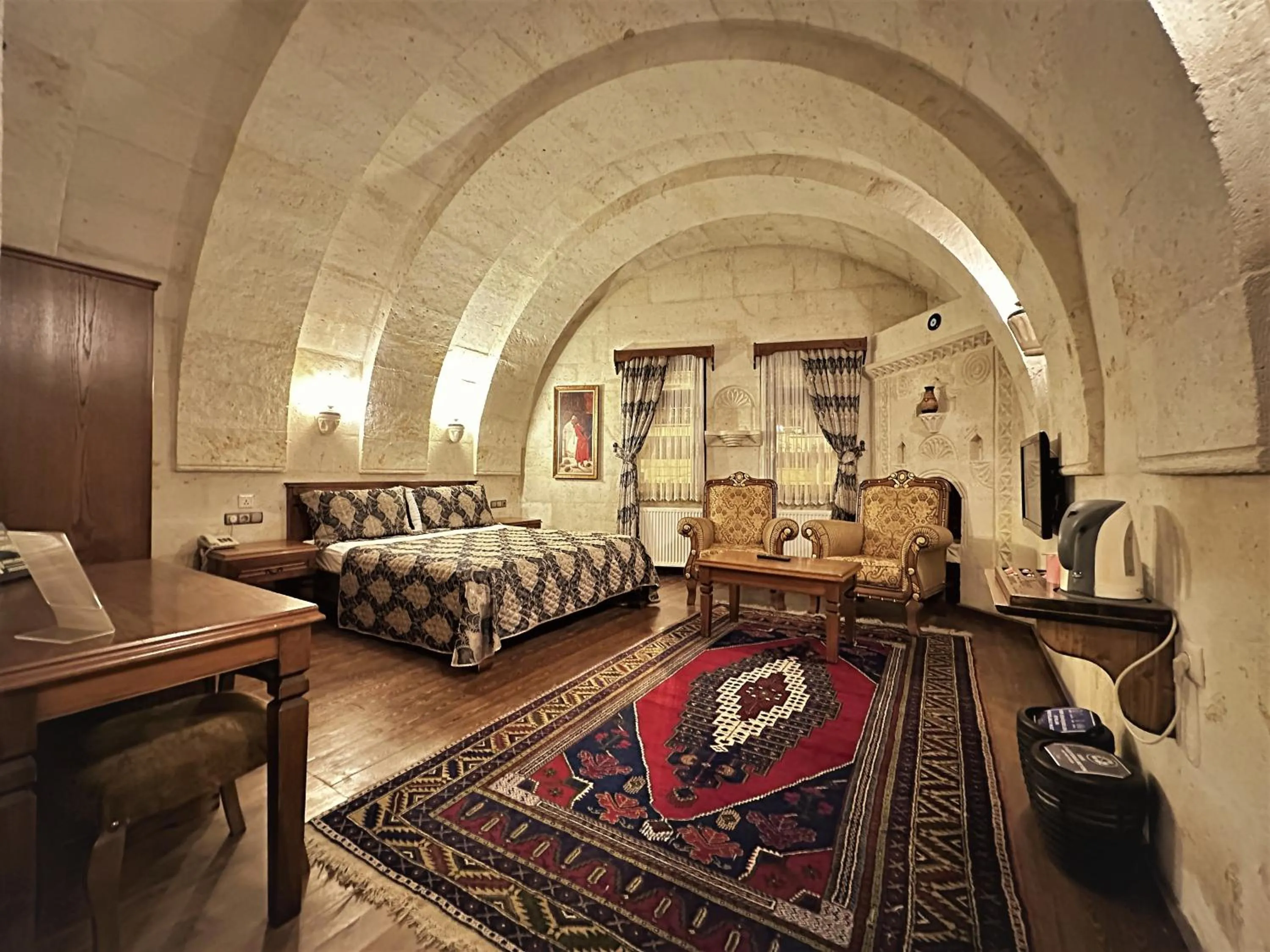 Massage, Bed in Stone House Cave Hotel