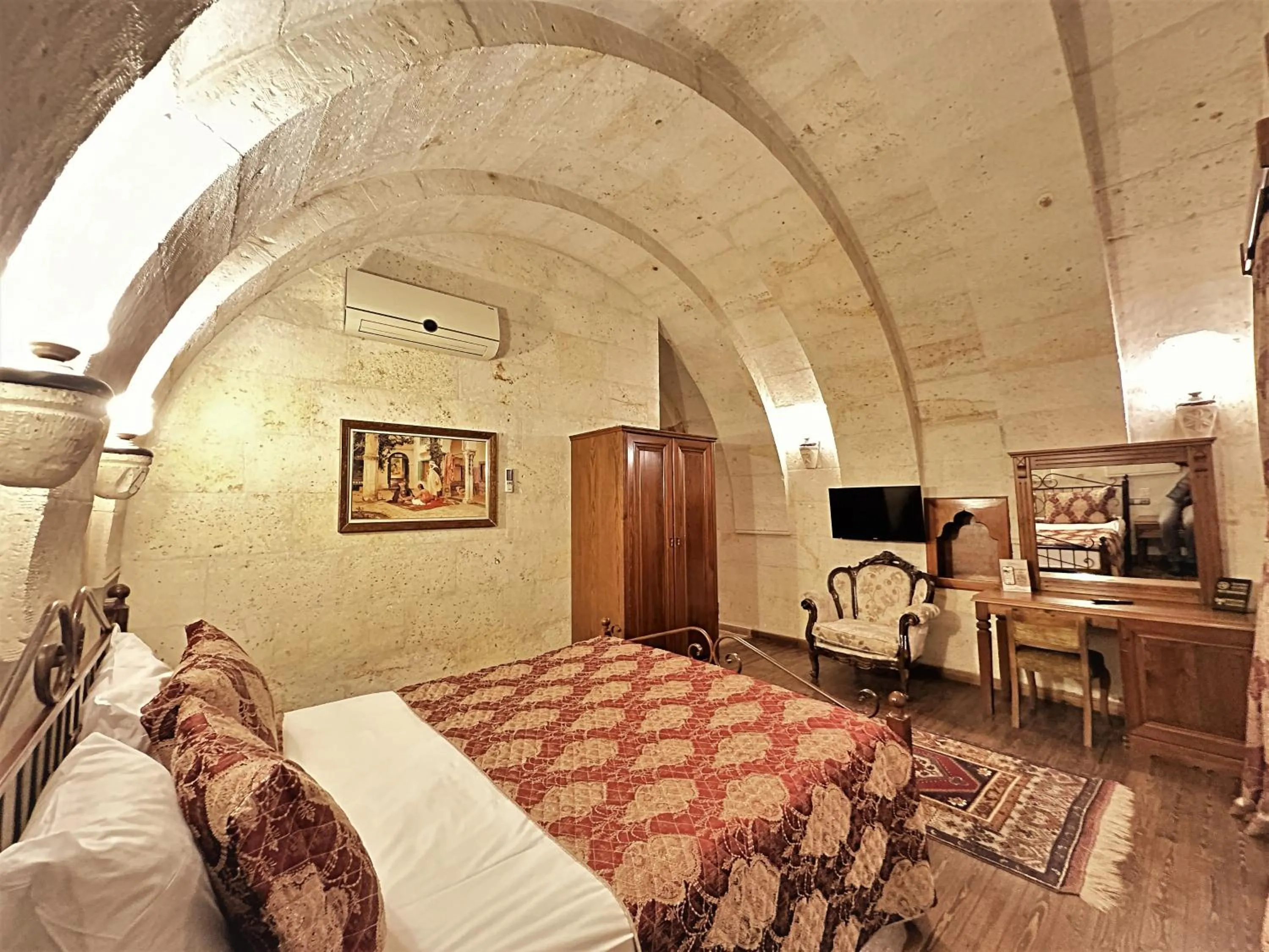 Massage, Bed in Stone House Cave Hotel