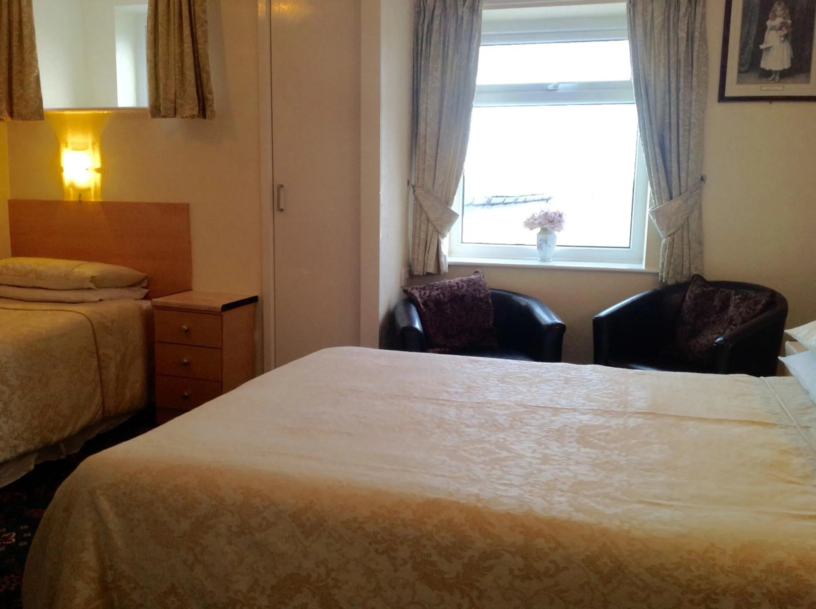 Bedroom, Bed in Myrtle house