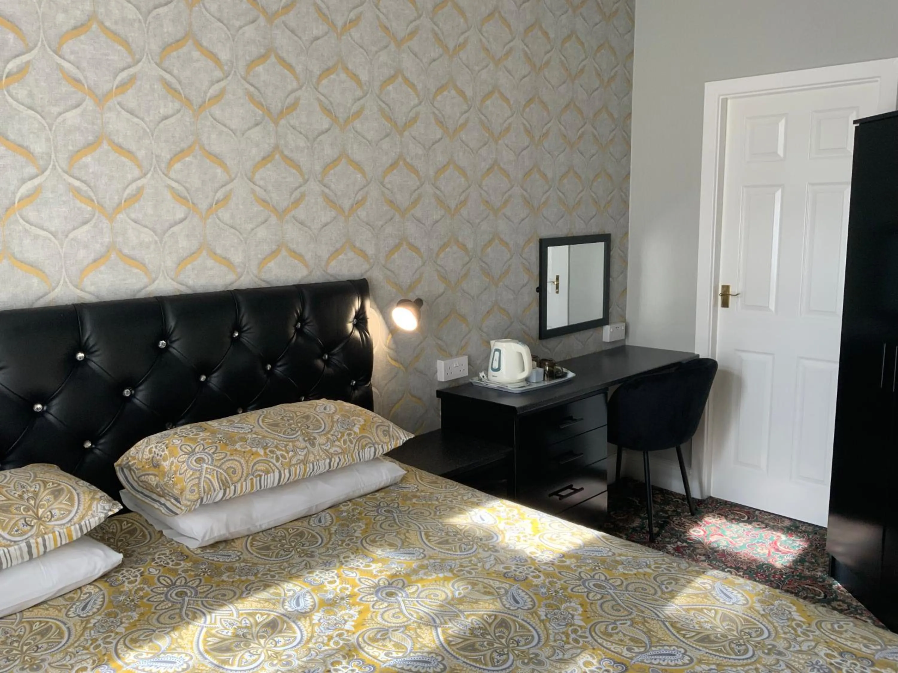 Bedroom, Bed in Myrtle house