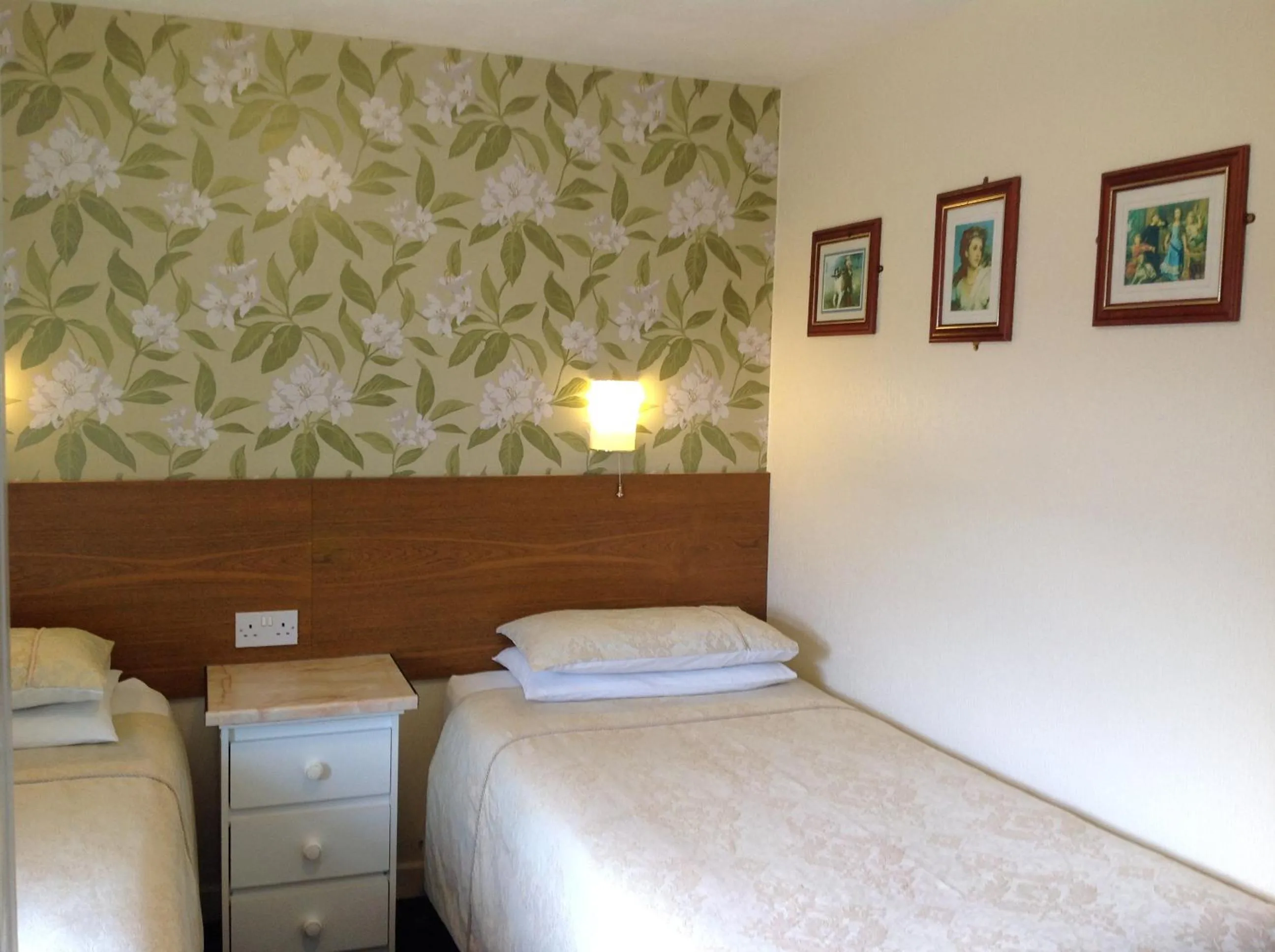 Bedroom, Bed in Myrtle house