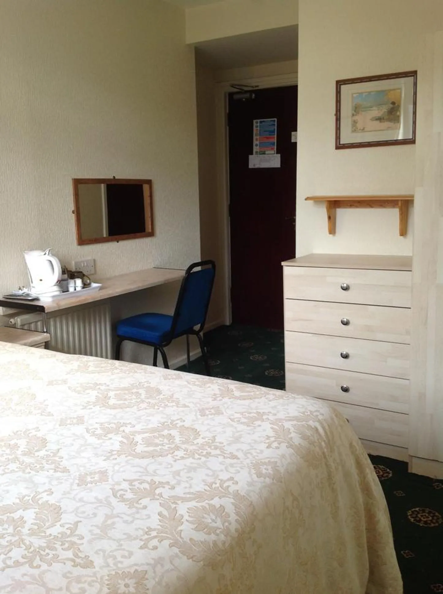 Bedroom, Bed in Myrtle house