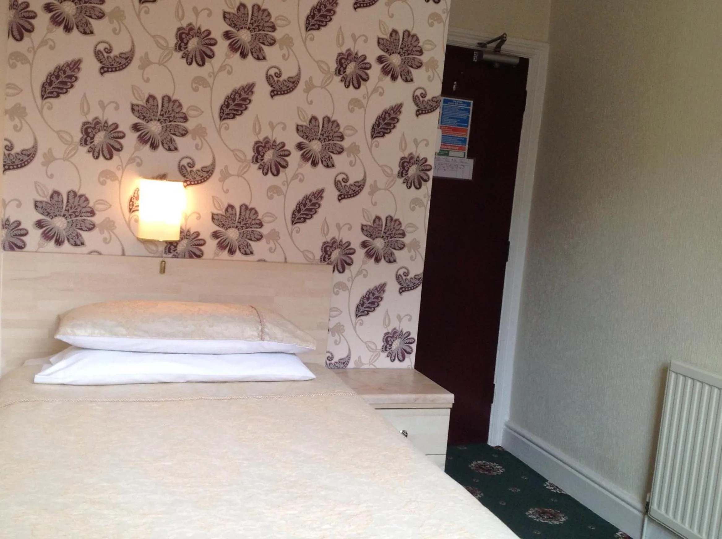 Bedroom, Bed in Myrtle house