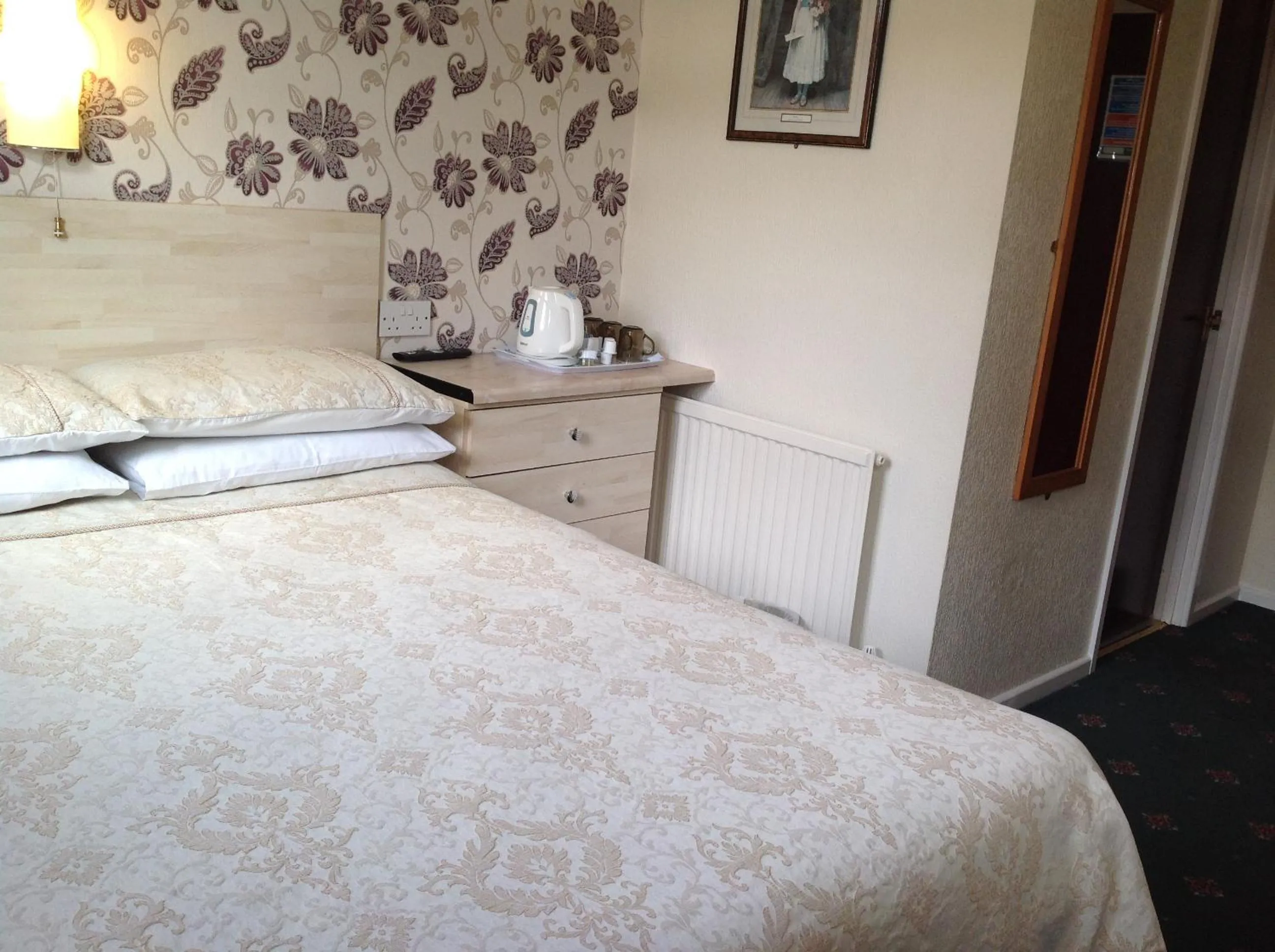 Bedroom, Bed in Myrtle house
