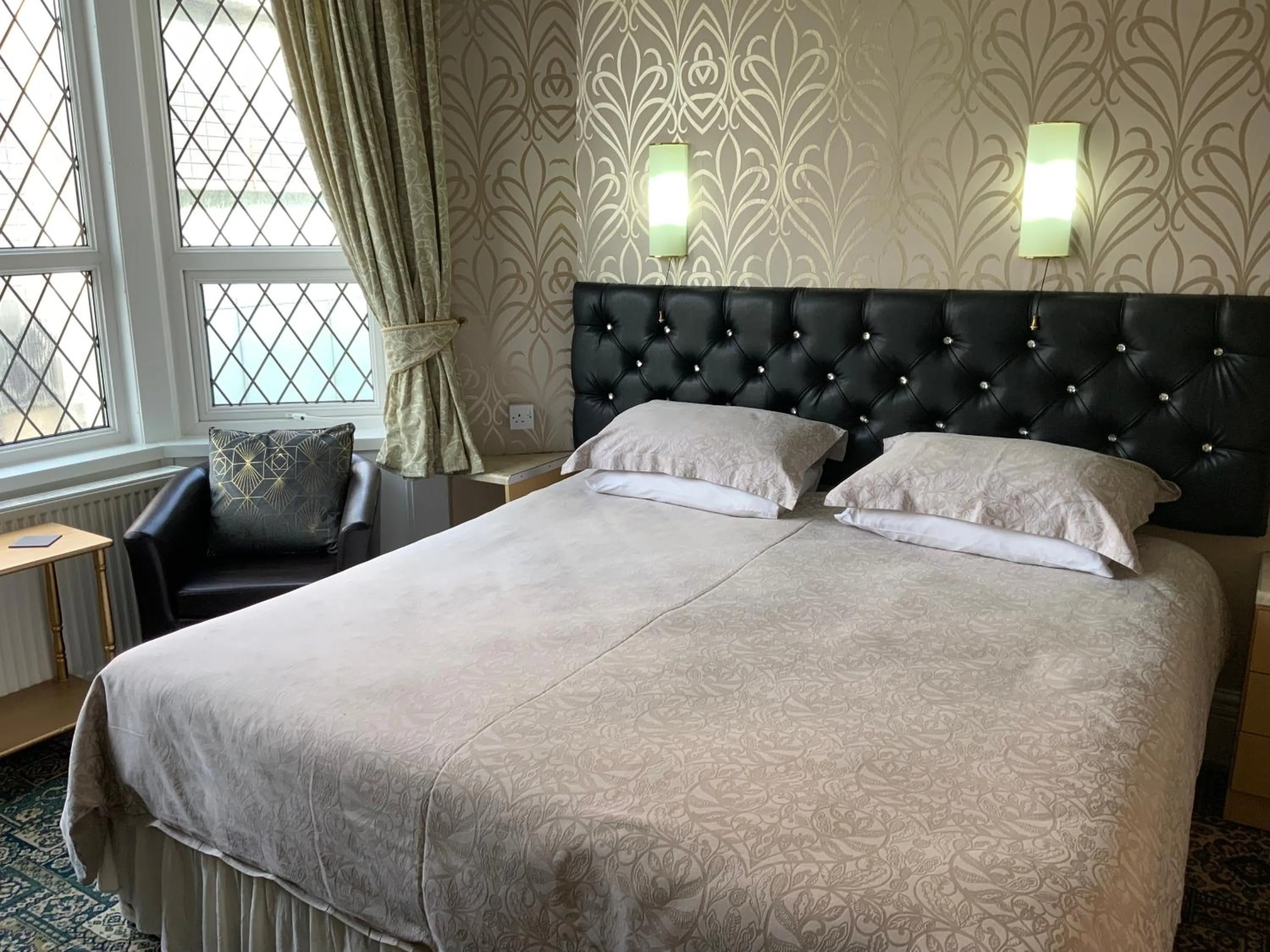 Bedroom, Bed in Myrtle house