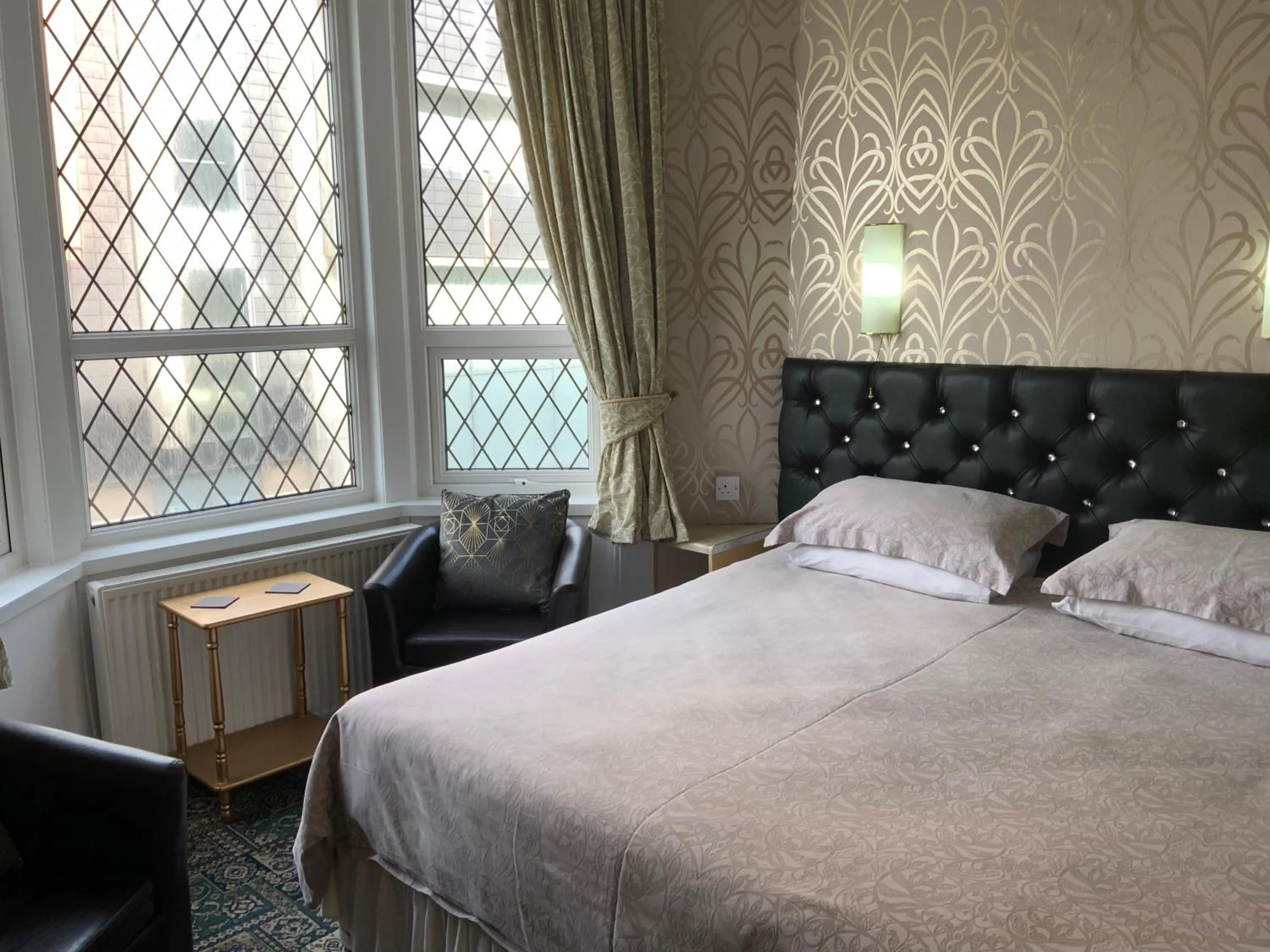 Bedroom, Bed in Myrtle house