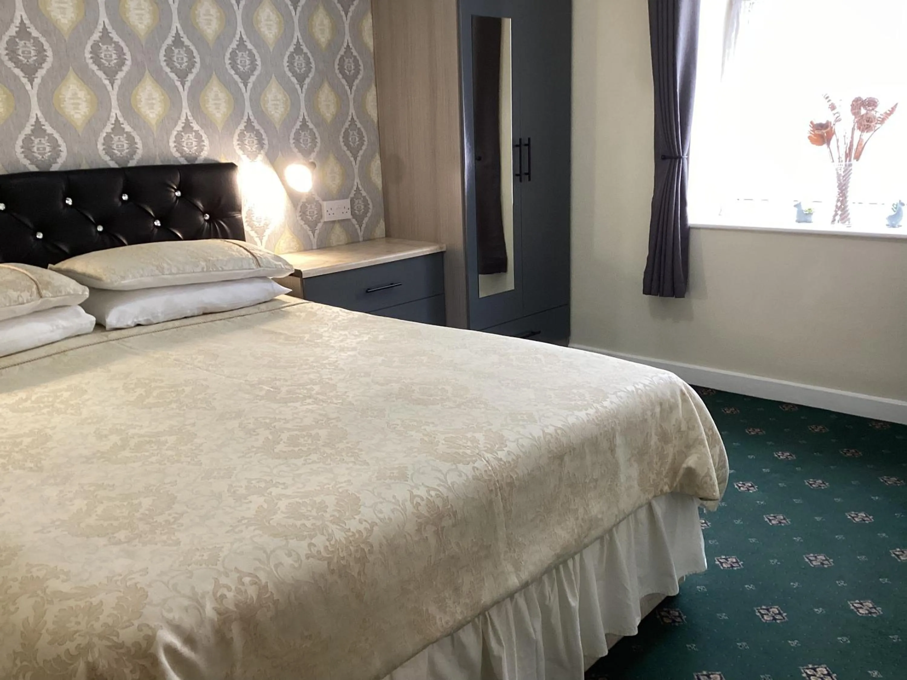 Bedroom, Bed in Myrtle house