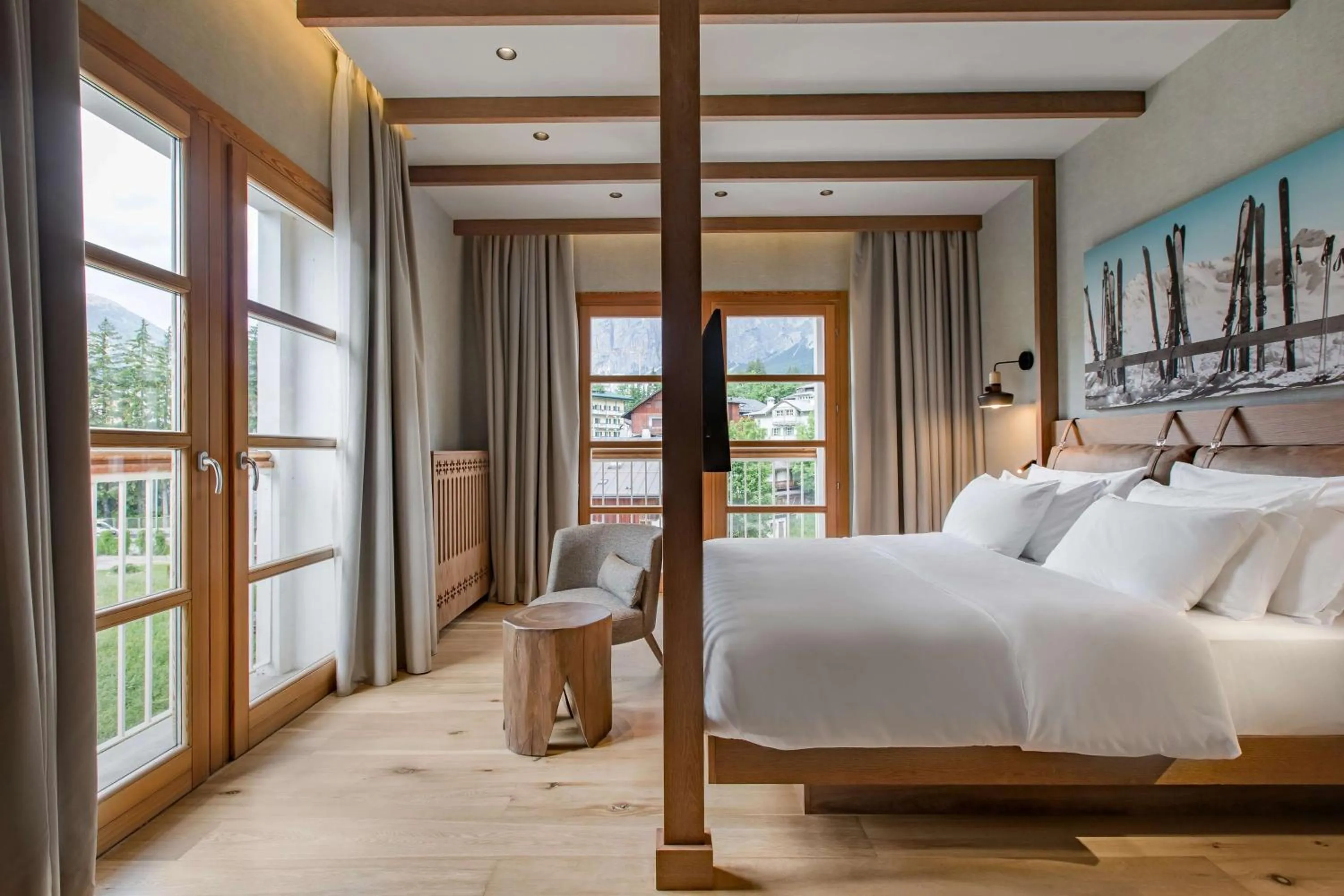 Photo of the whole room, Bed in Grand Hotel Savoia Cortina d'Ampezzo, A Radisson Collection Hotel