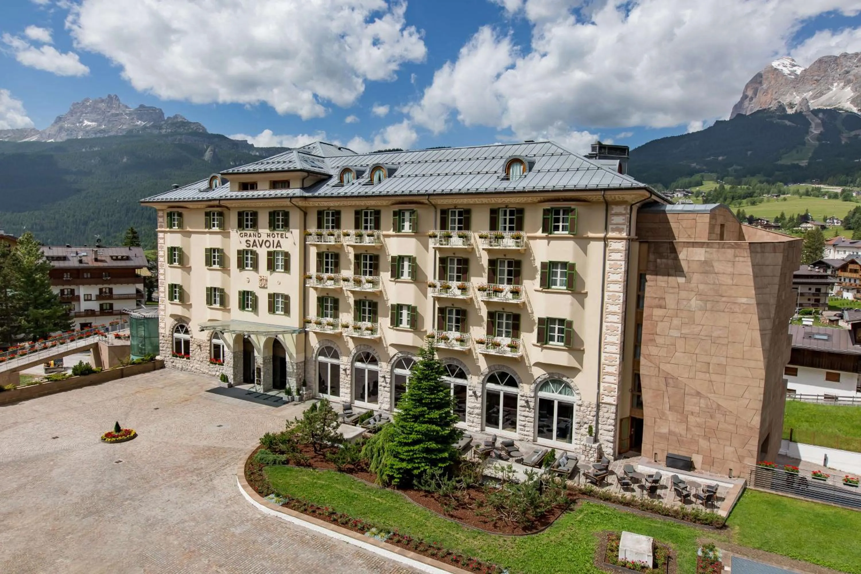 Property building in Grand Hotel Savoia Cortina d'Ampezzo, A Radisson Collection Hotel