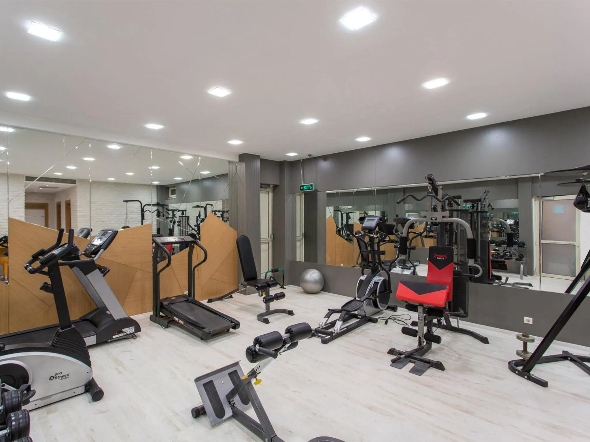 Fitness centre/facilities in Address Residence Suite Hotel