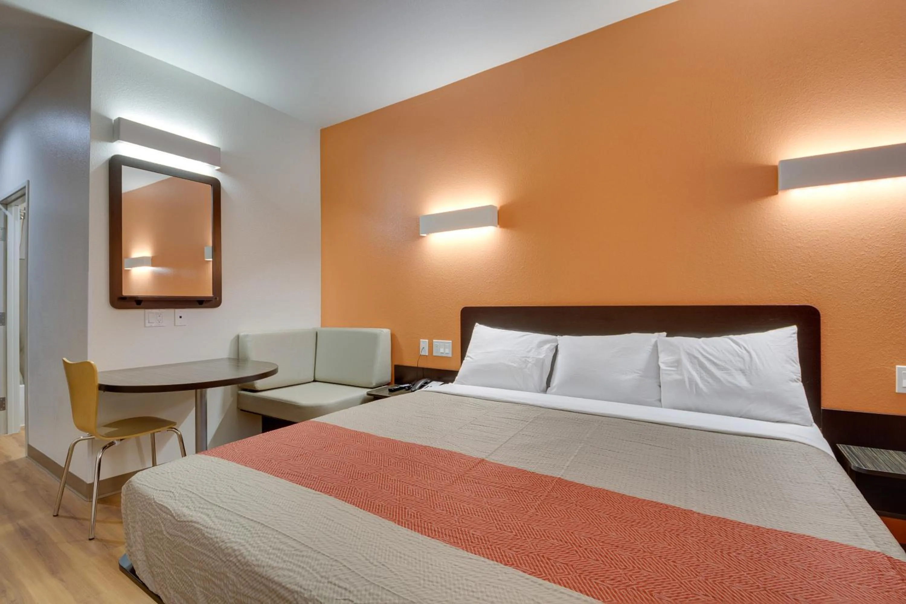 Bedroom, Bed in Motel 6-Tulsa, OK