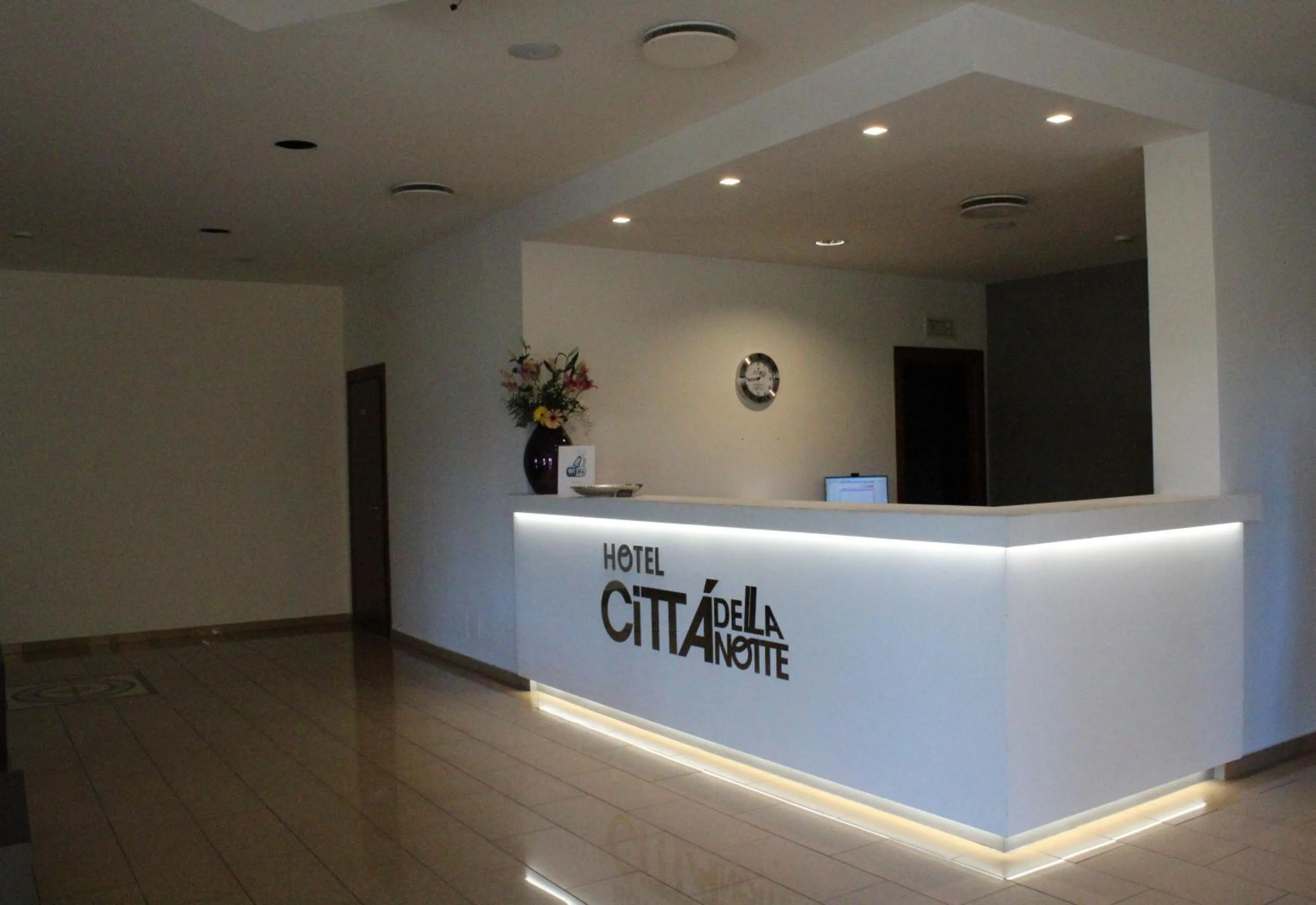 Staff in Città Della Notte