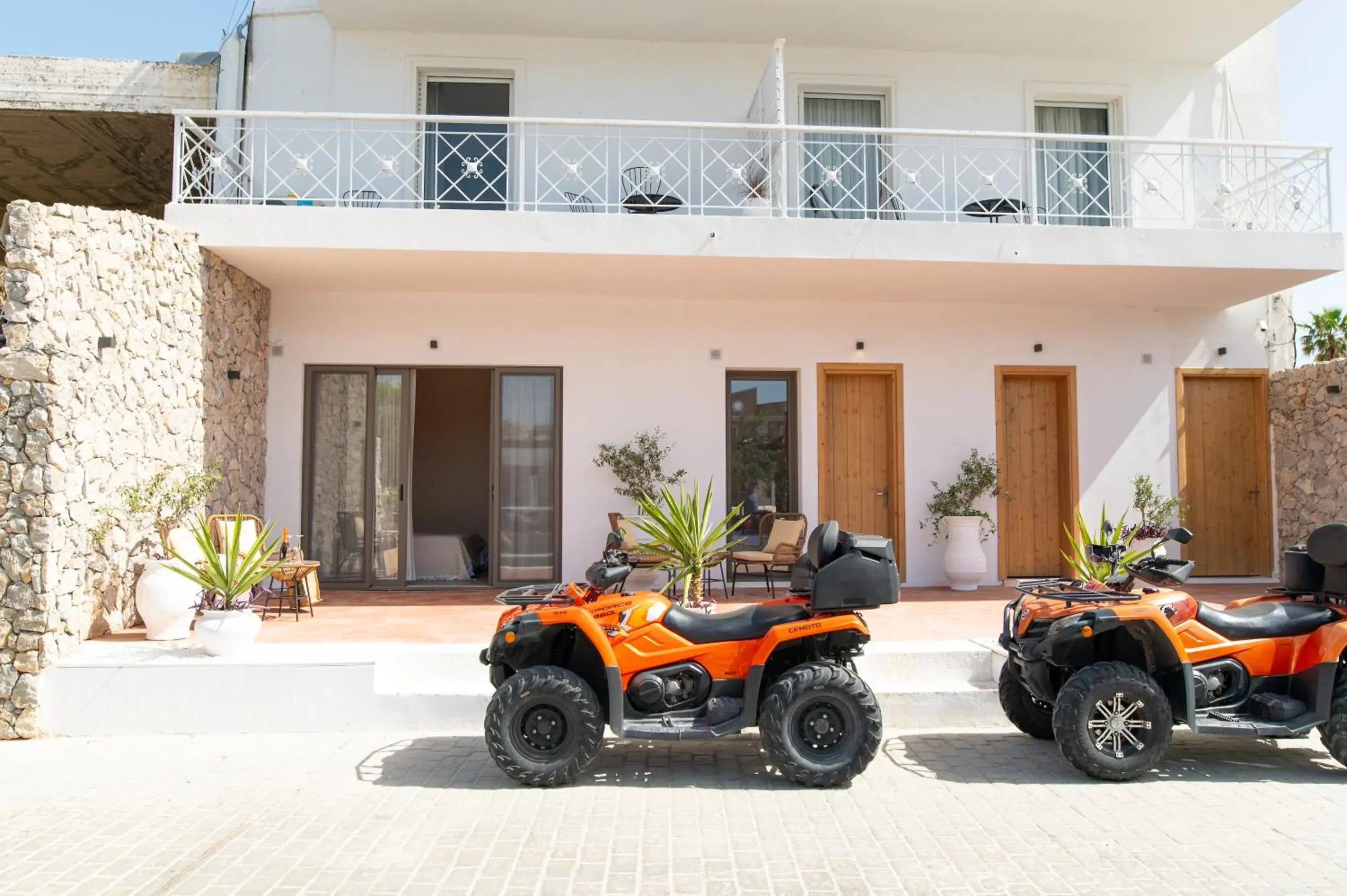 Two-Bedroom House in Li Mango Two-Bedroom House in Li Mango