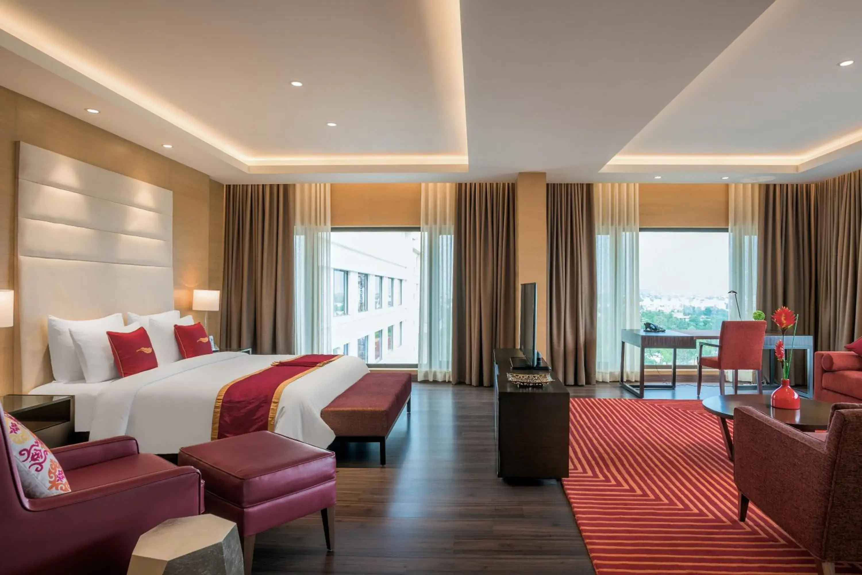 Bedroom, Bed in Feathers- A Radha Hotel, Chennai Bedroom, Bed in Feathers- A Radha Hotel, Chennai