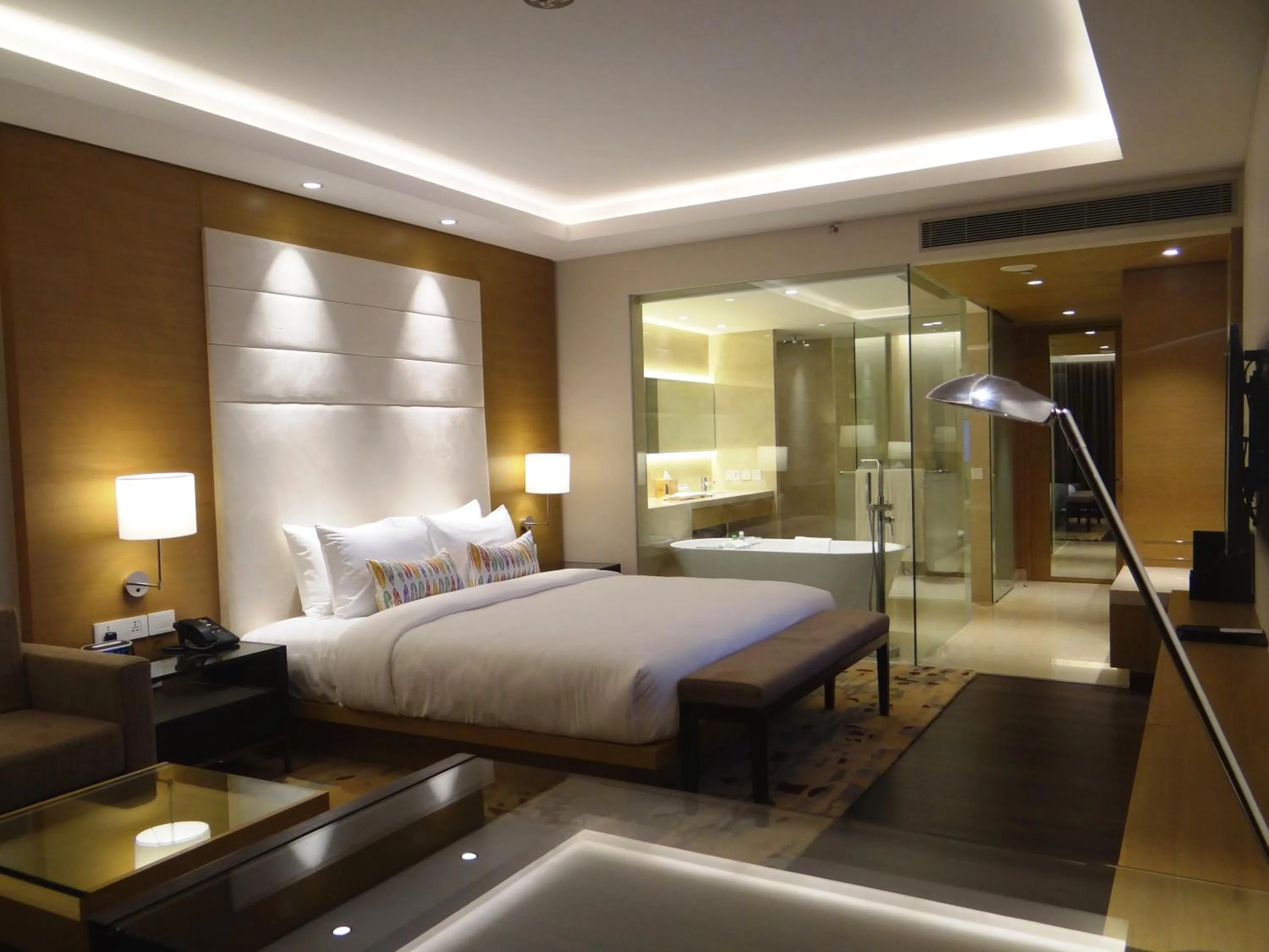 Bed in Feathers- A Radha Hotel, Chennai