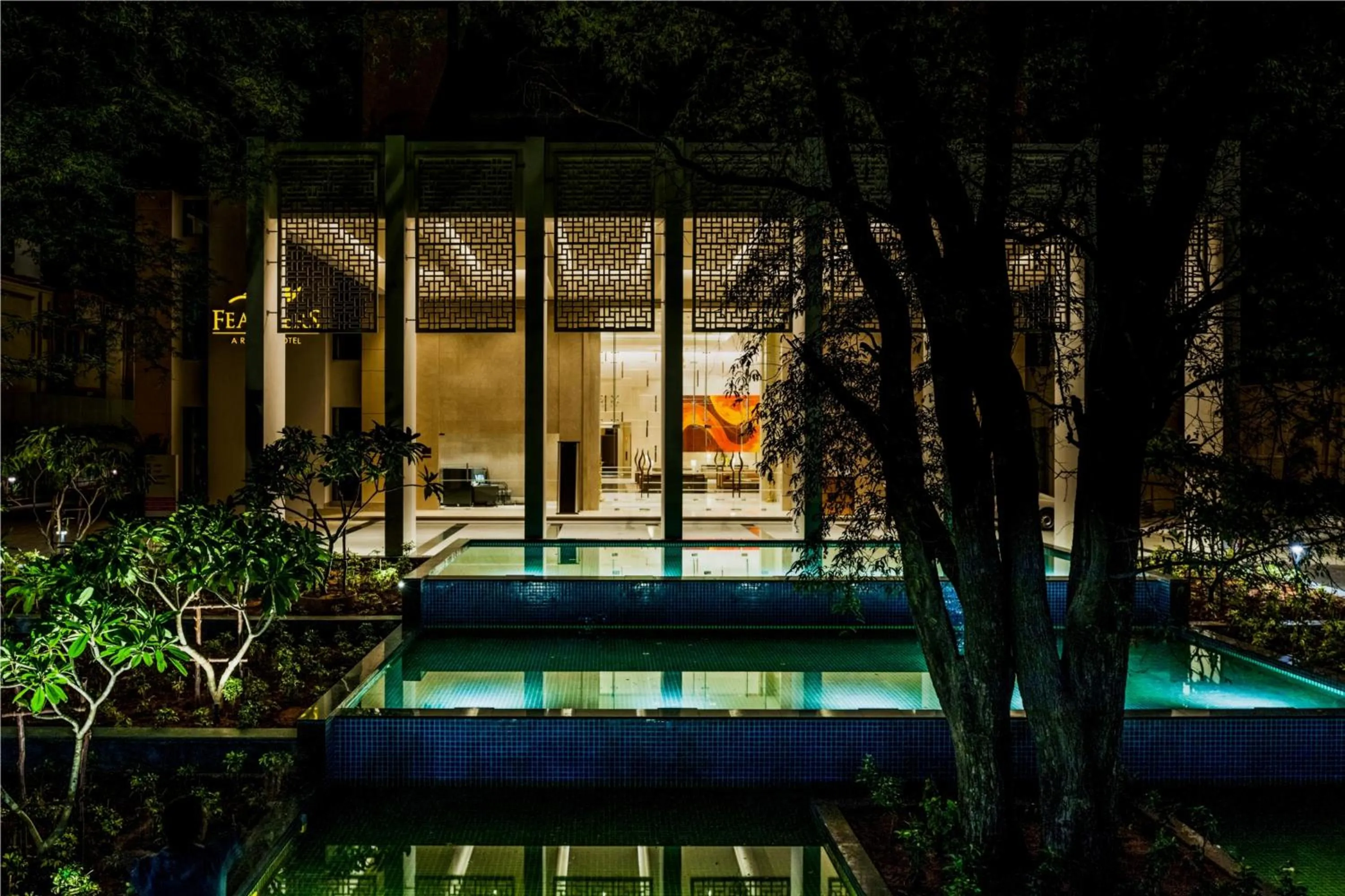 Facade/entrance in Feathers- A Radha Hotel, Chennai