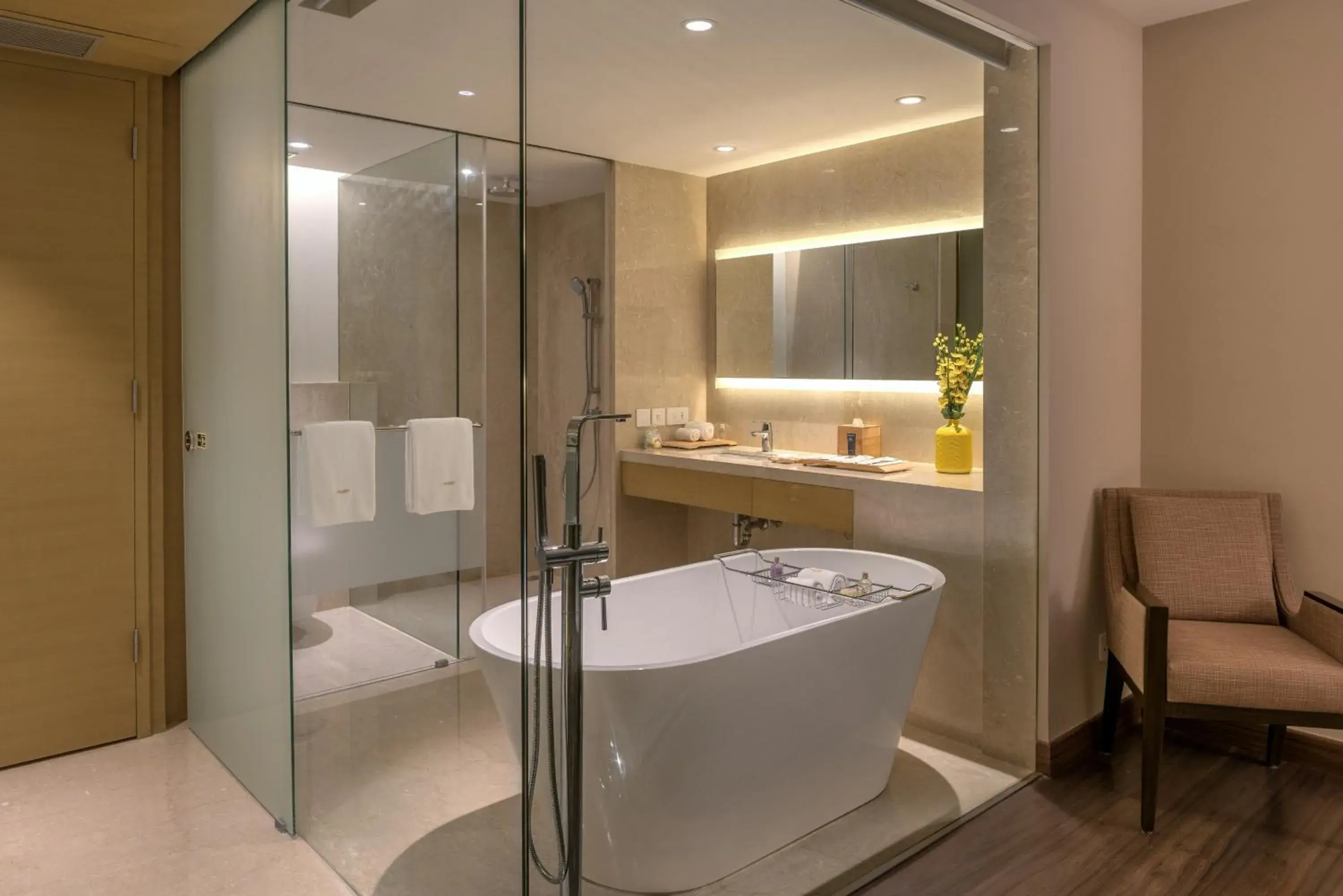 Deluxe Double or Twin Room - single occupancy in Feathers- A Radha Hotel, Chennai Deluxe Double or Twin Room - single occupancy in Feathers- A Radha Hotel, Chennai