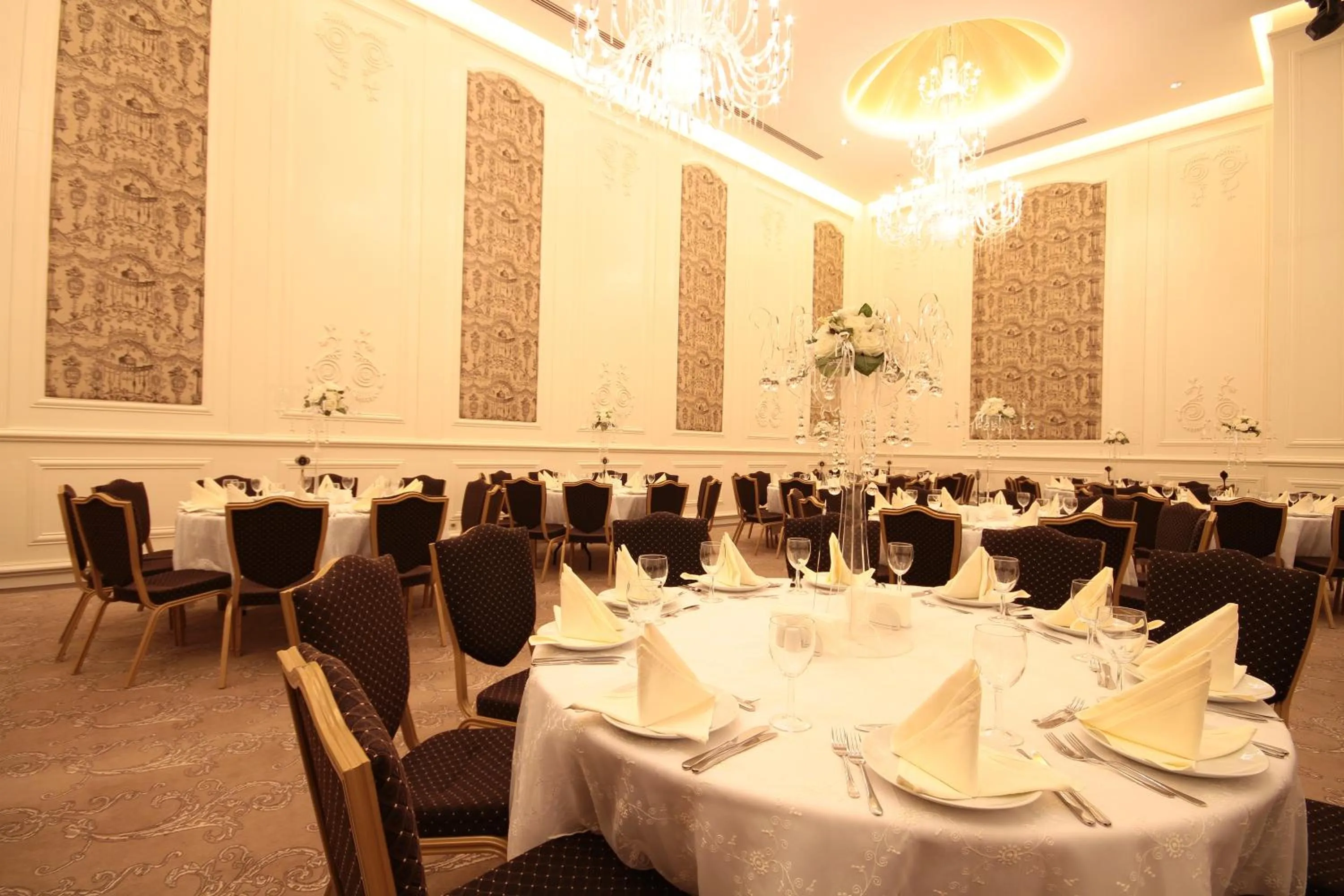 Restaurant/places to eat in Grand Hotel Gaziantep