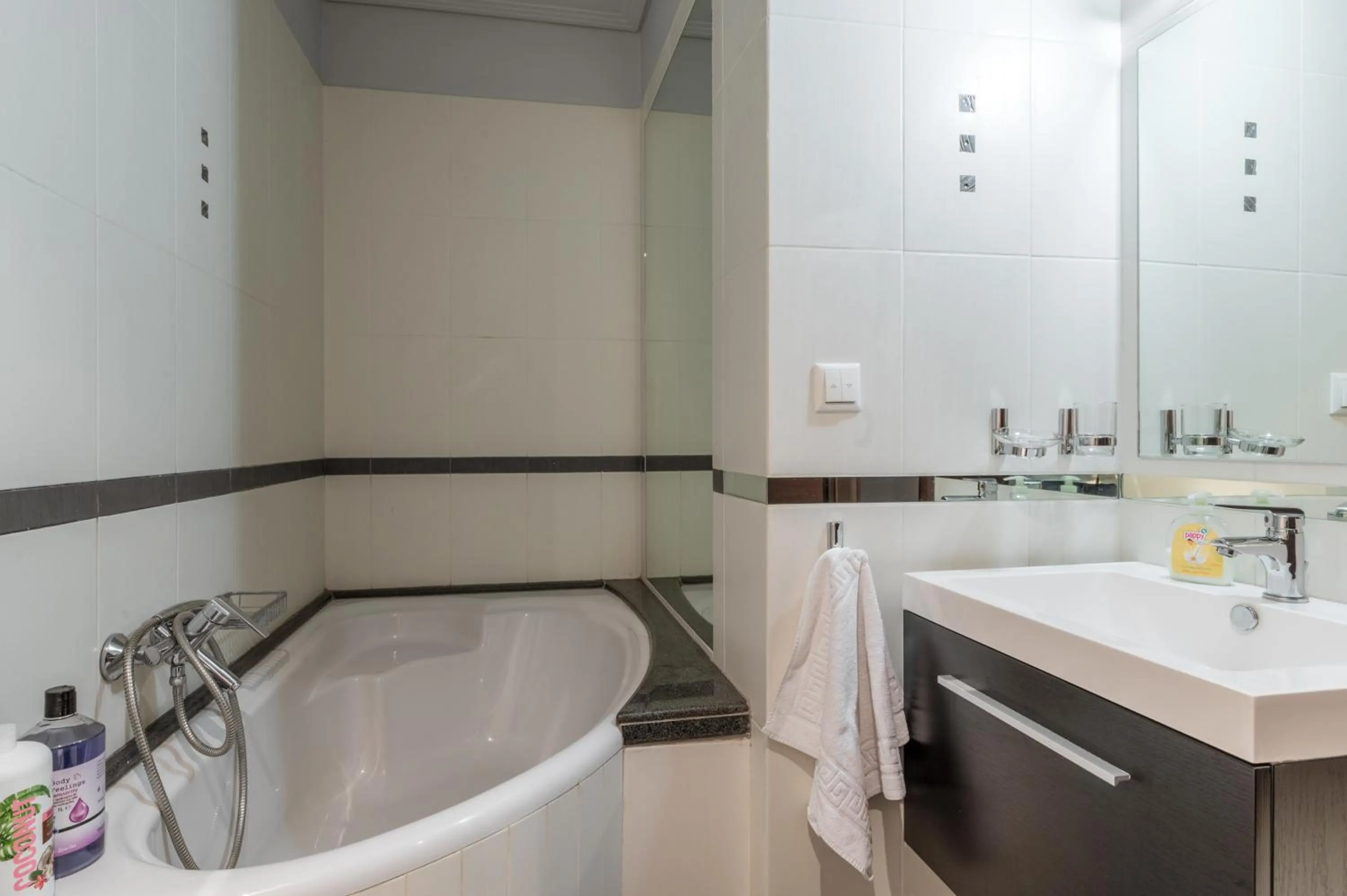 Bathroom in Elvita Spata Luxurious Villa