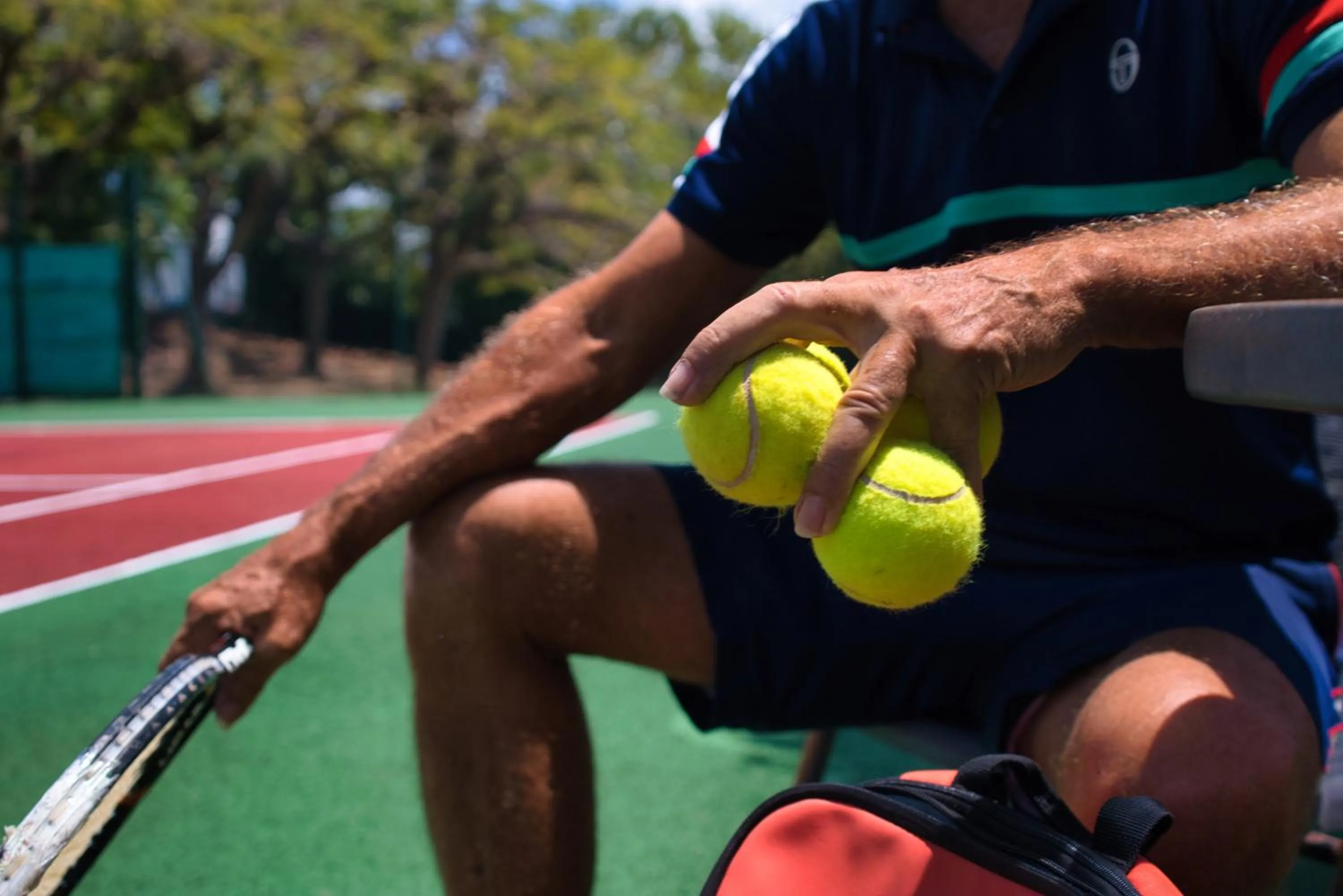 Tennis court in Hotel Auberge de la Vieille Tour