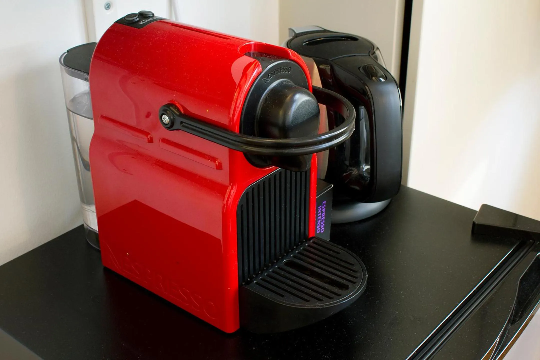 Coffee/tea facilities in Mercedes Bed&Breakfast Amsterdam