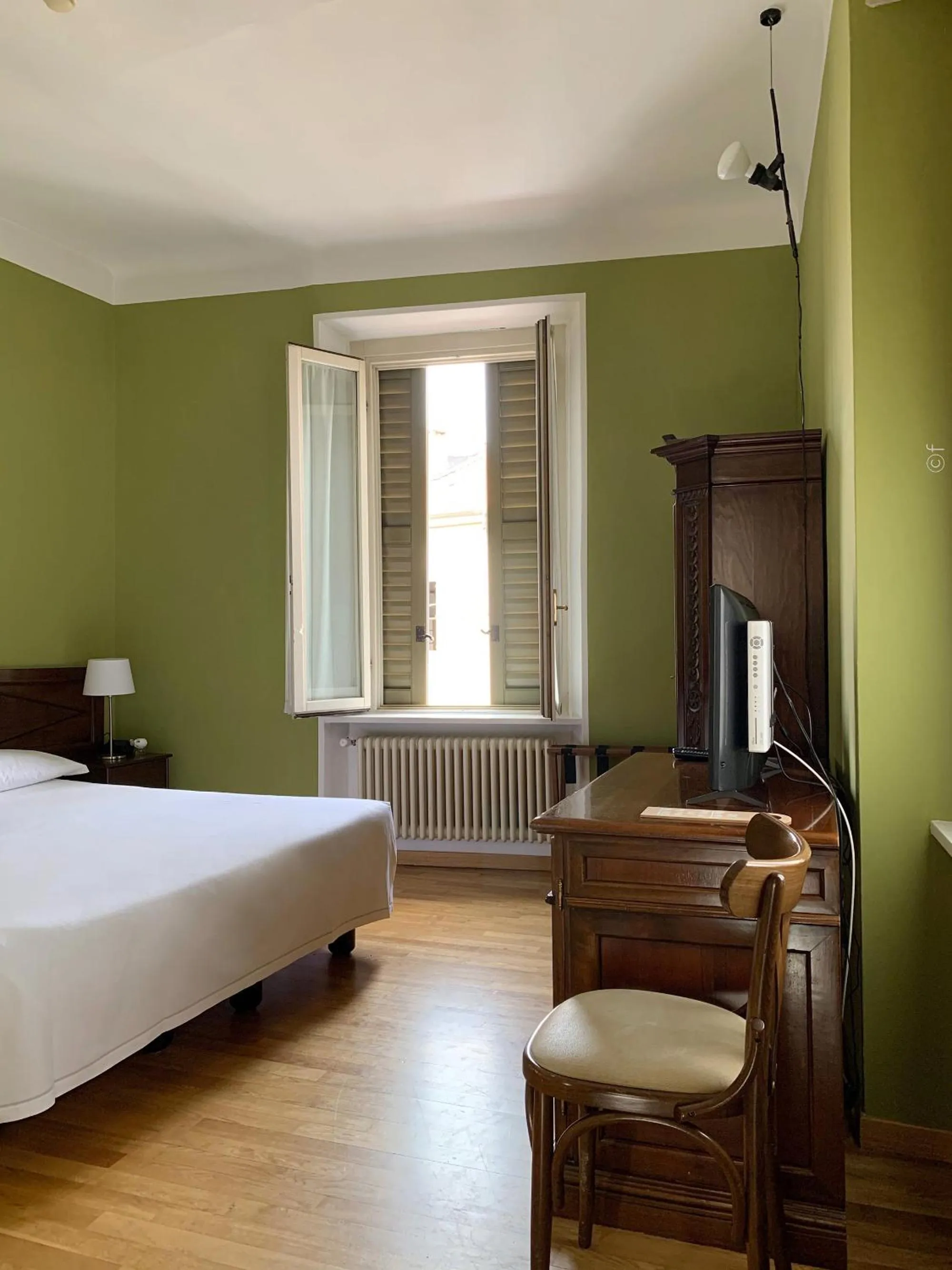 Bed in Albergo Bologna