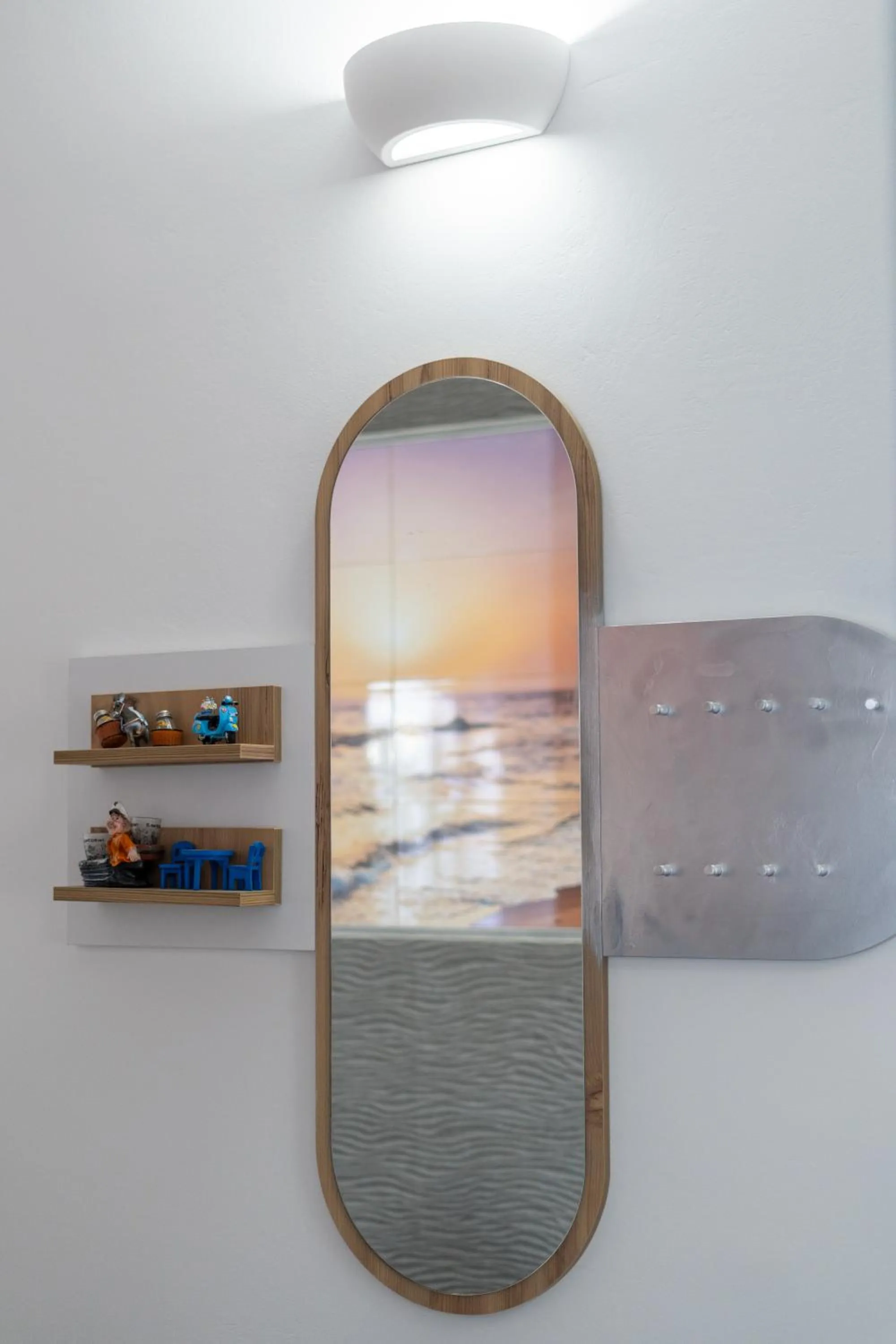 Decorative detail in Oasis Hotel