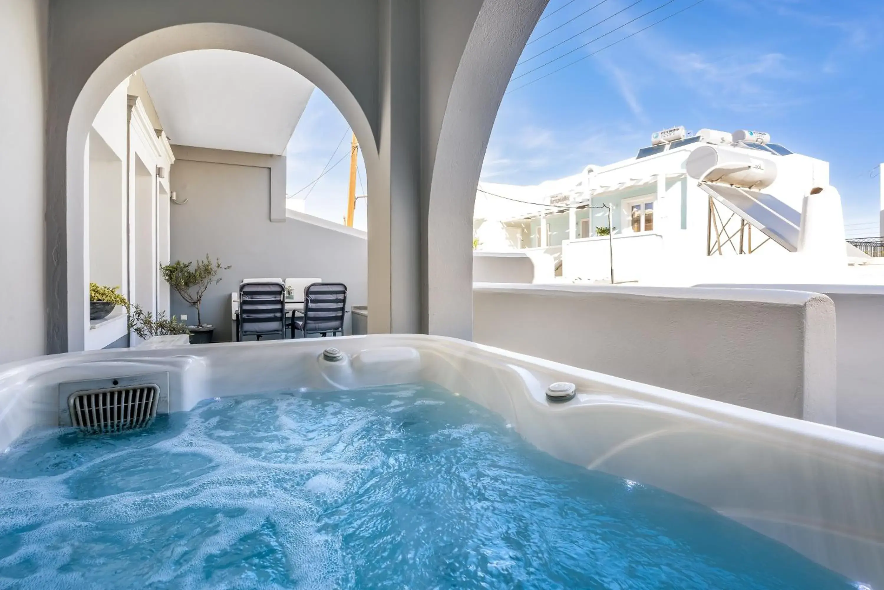 Senior Suite with Outdoor Hot Tub in Oasis Hotel Senior Suite with Outdoor Hot Tub in Oasis Hotel